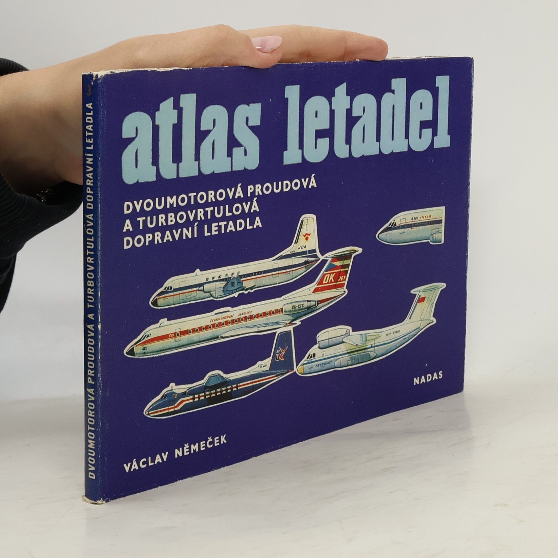 Atlas letadel. Dvoumotorová proudová a turbovrtulová dopravní letadla