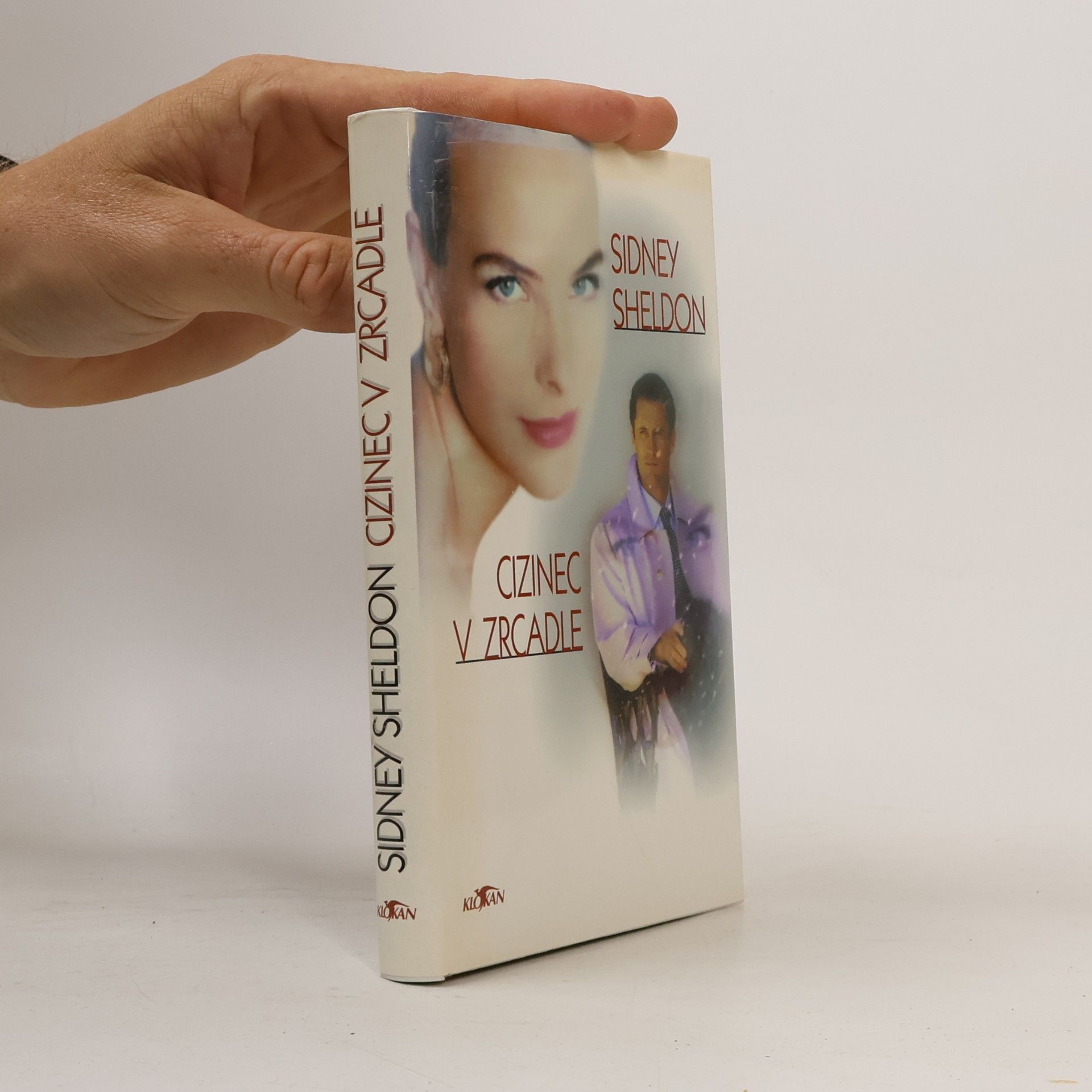 Sidney Sheldon Cizinec v zrcadle