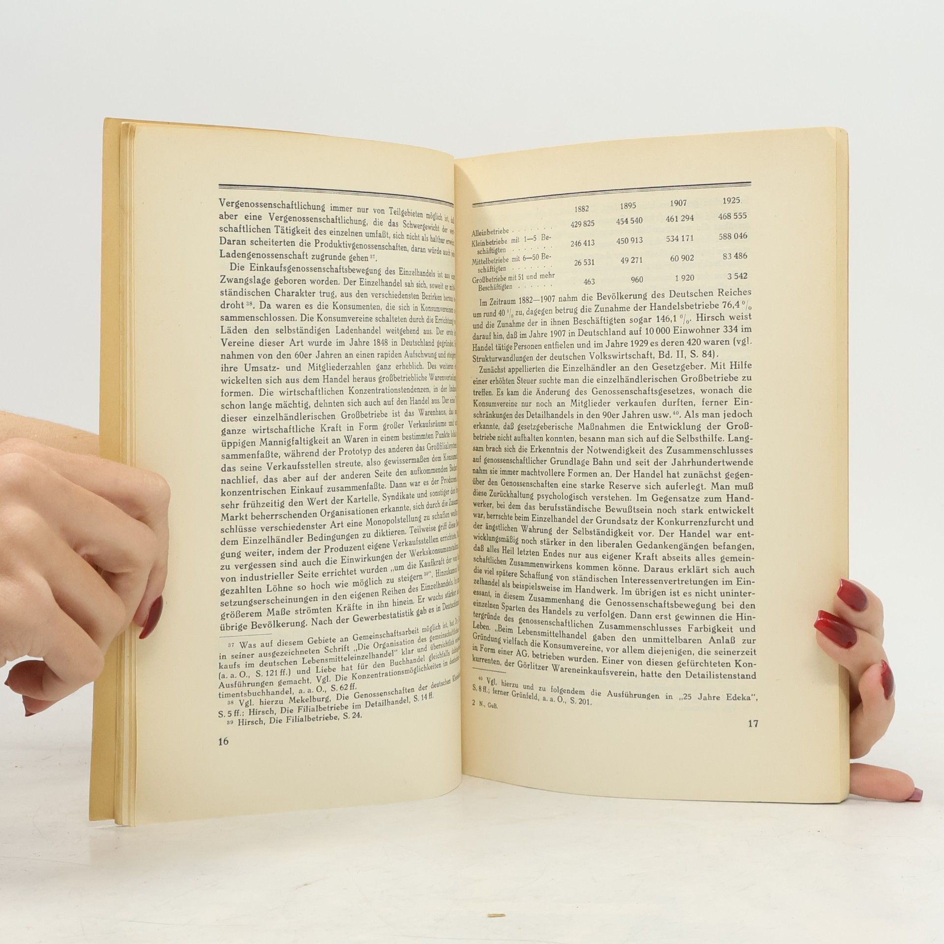 Dr. Emil Niewohner Genossenschaft und Buchhandel