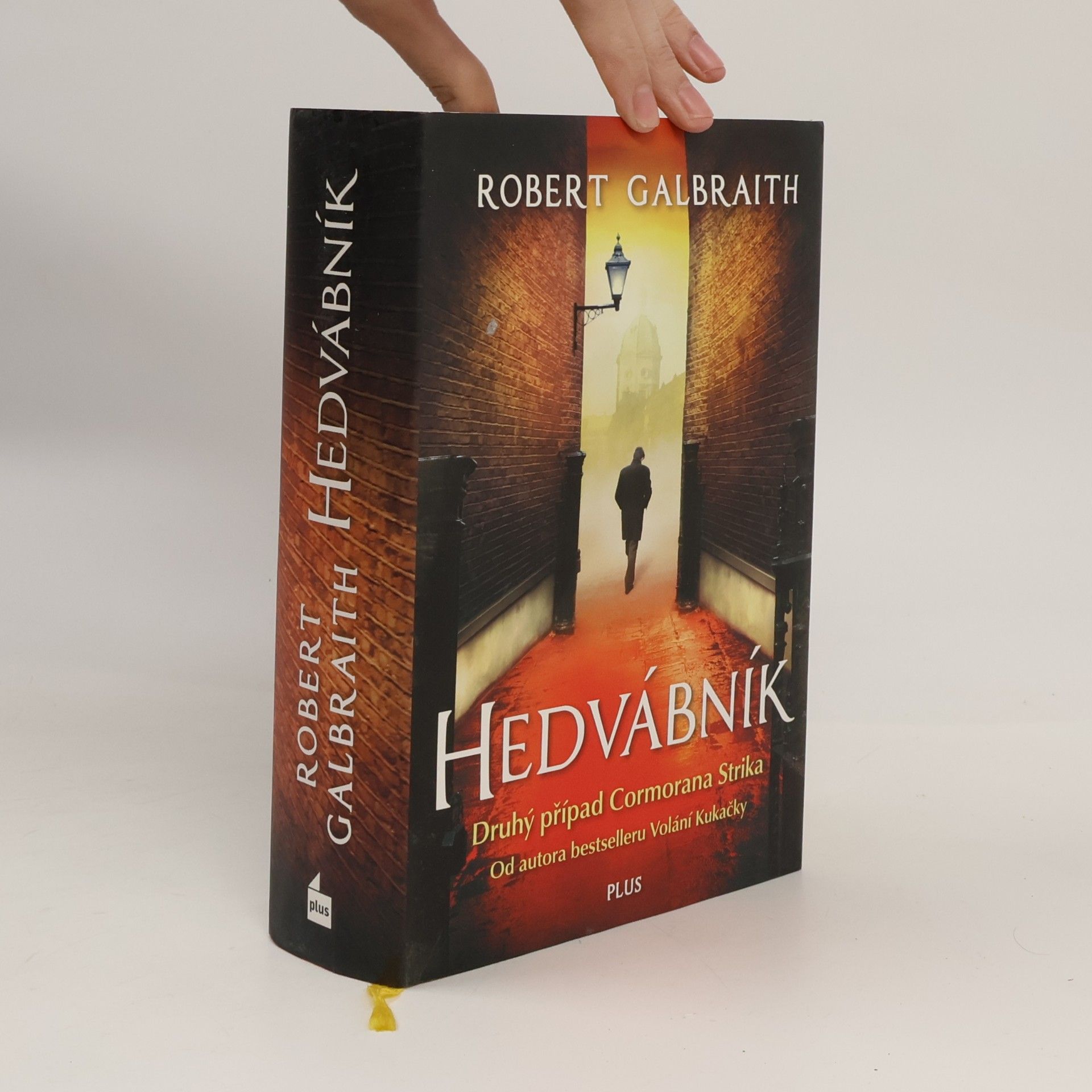 Joanne K. Rowlingová Hedvábník