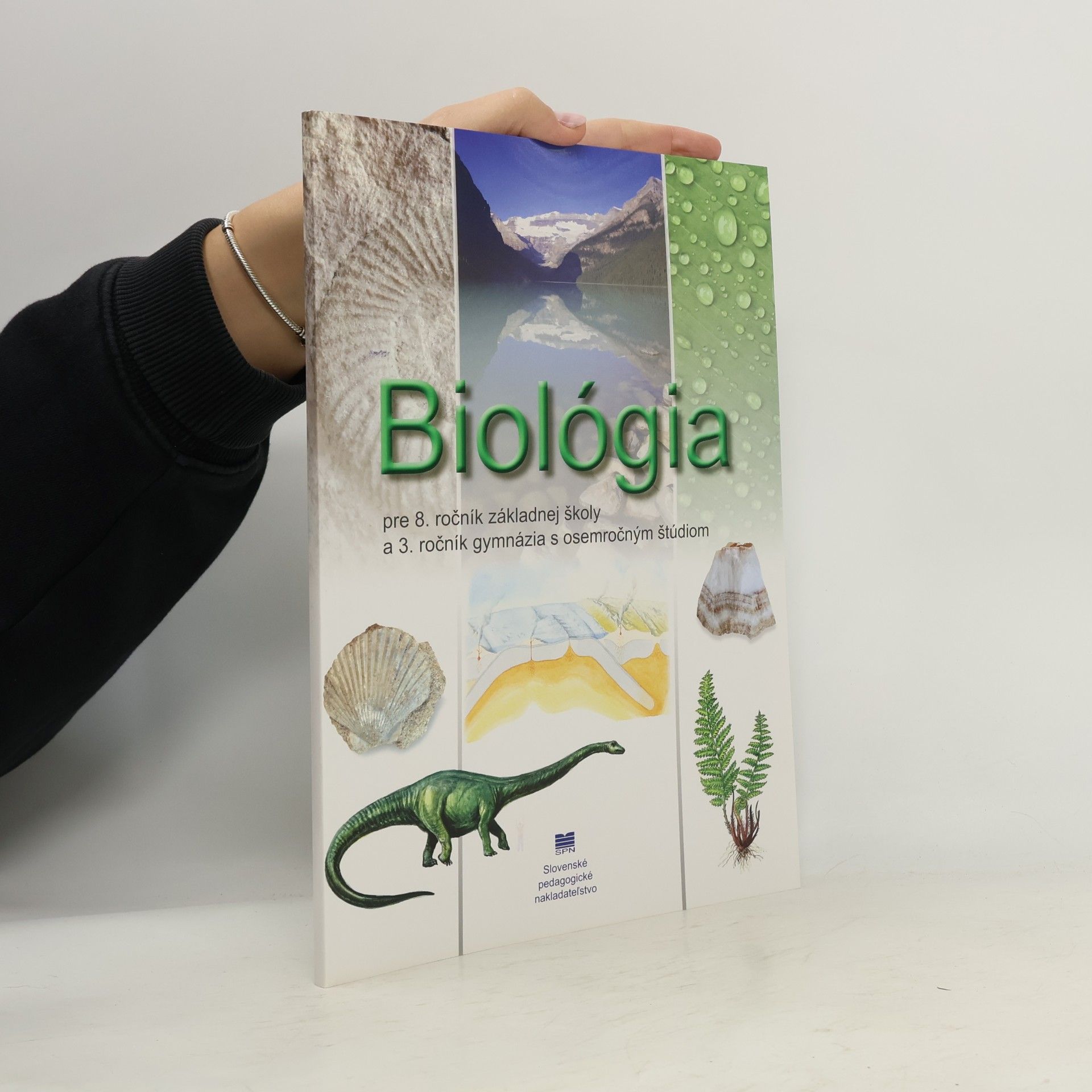kolektiv Biológia pre 8. ročník základnej školy a 3. ročník gymnázia s osemročným štúdium