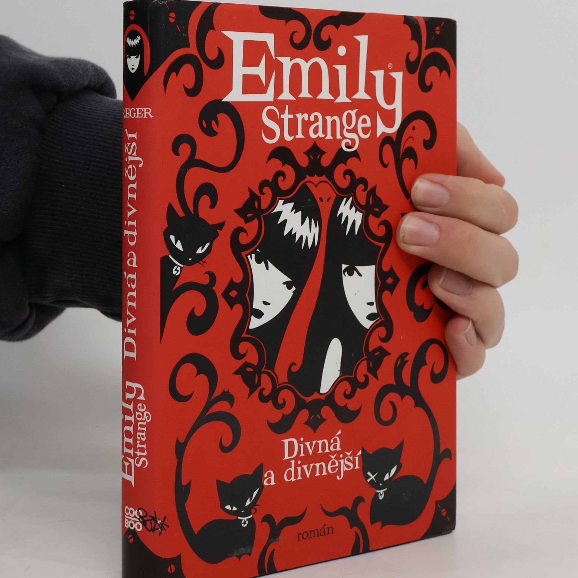 Robert Reger Emily Strange. Divná a divnější
