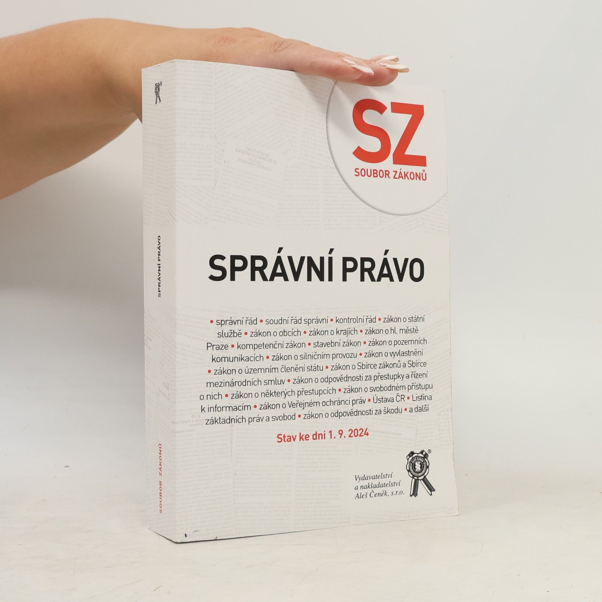 Autorenkollektiv Správní právo