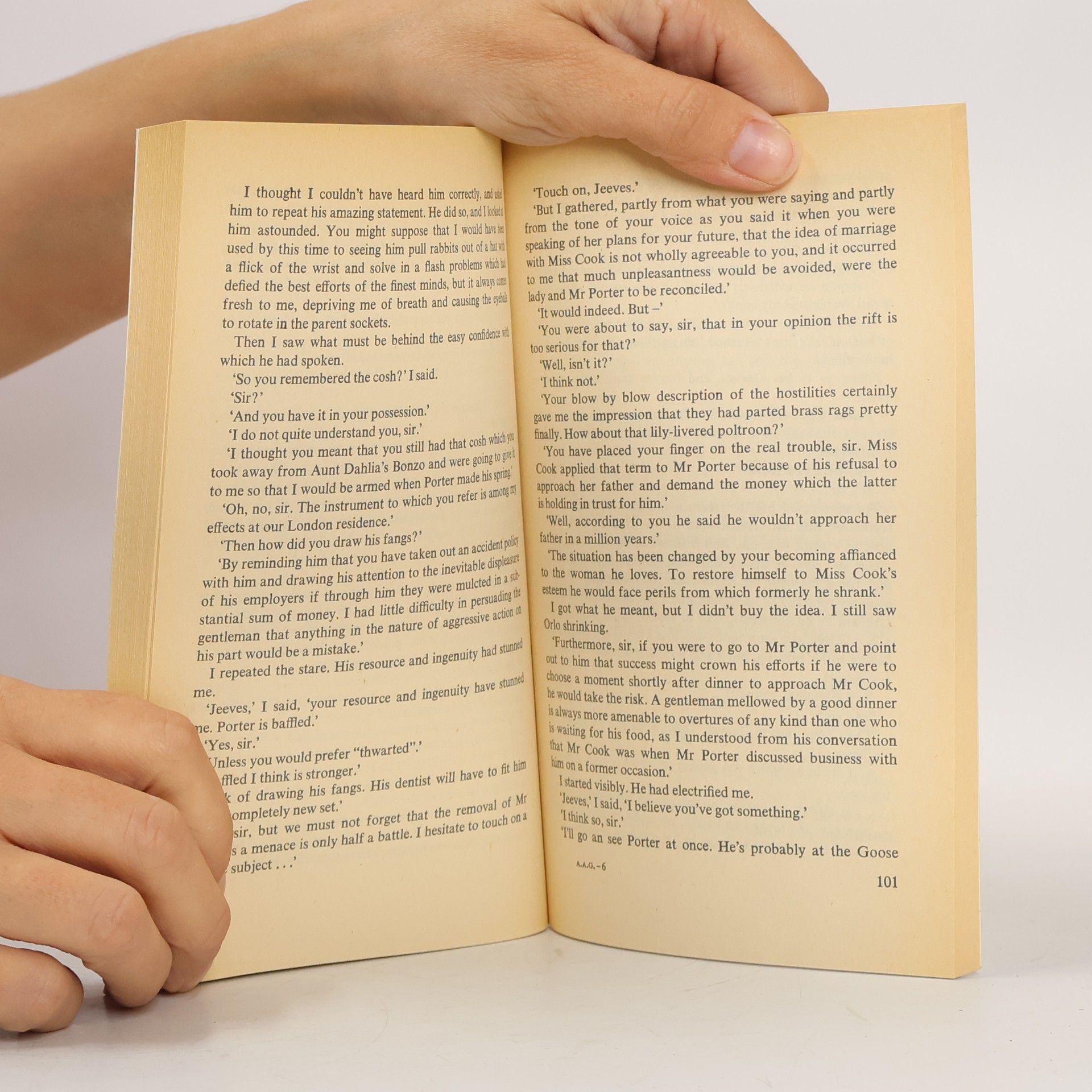 Pelham Wodehouse Aunts aren't gentlemen