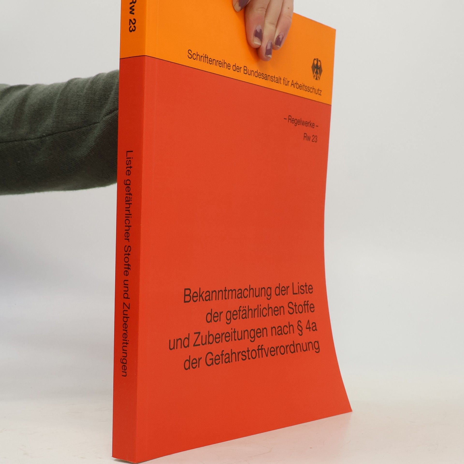 kolektiv Bekanntmachung der Liste der gefährlichen Stoffe und Zubereitungen nach § 4a der Gefahrstoffverordnung (GefStoffV)
