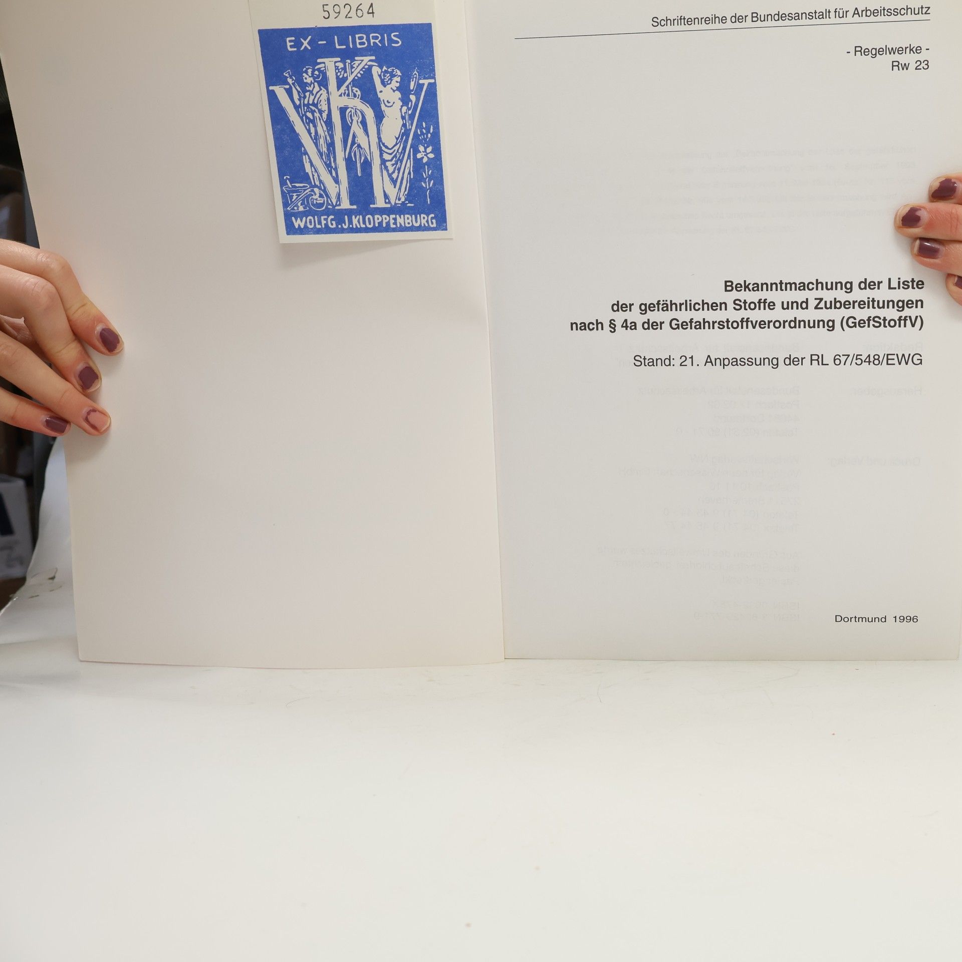 Bekanntmachung der Liste der gefährlichen Stoffe und Zubereitungen nach § 4a der Gefahrstoffverordnung (GefStoffV)
