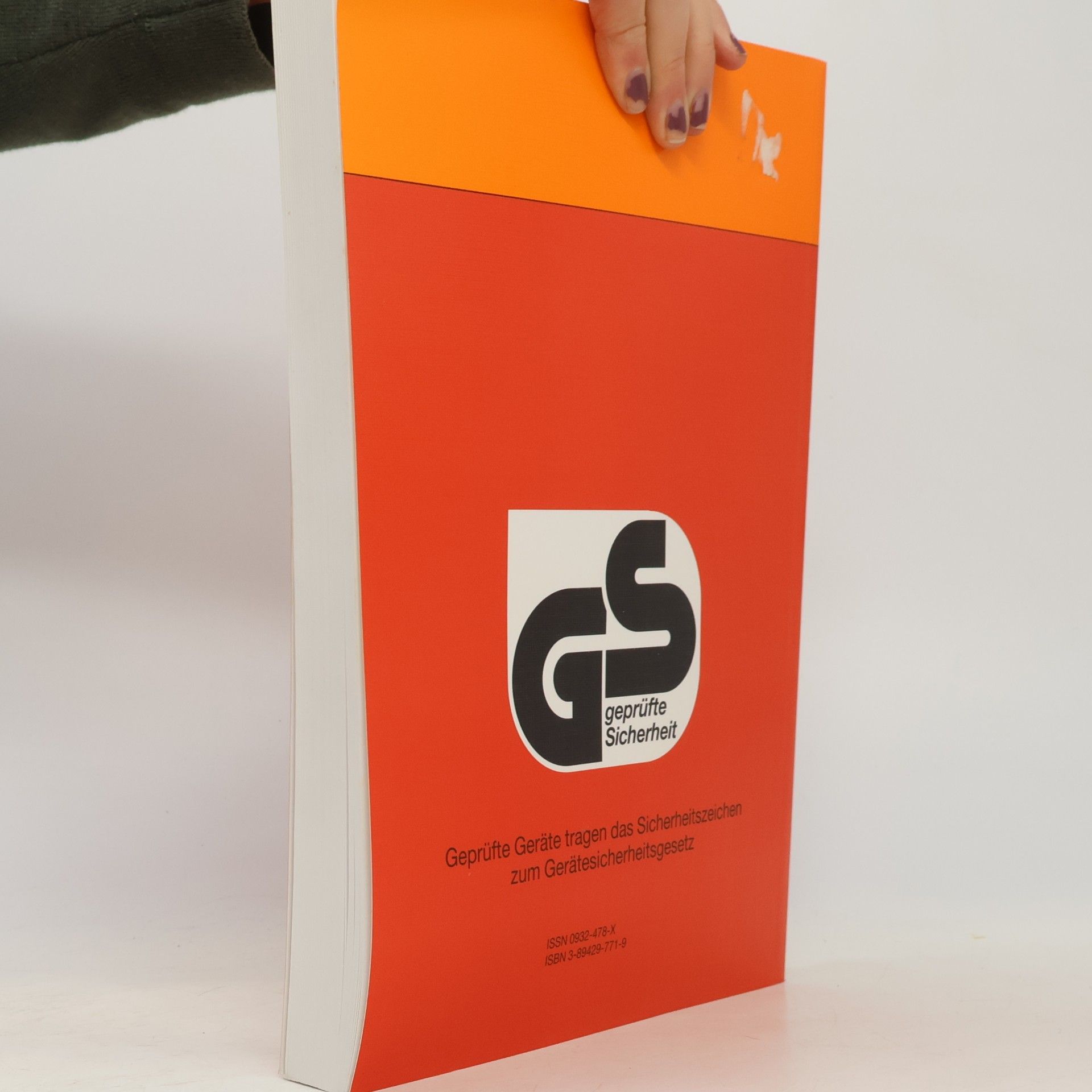 Bekanntmachung der Liste der gefährlichen Stoffe und Zubereitungen nach § 4a der Gefahrstoffverordnung (GefStoffV)