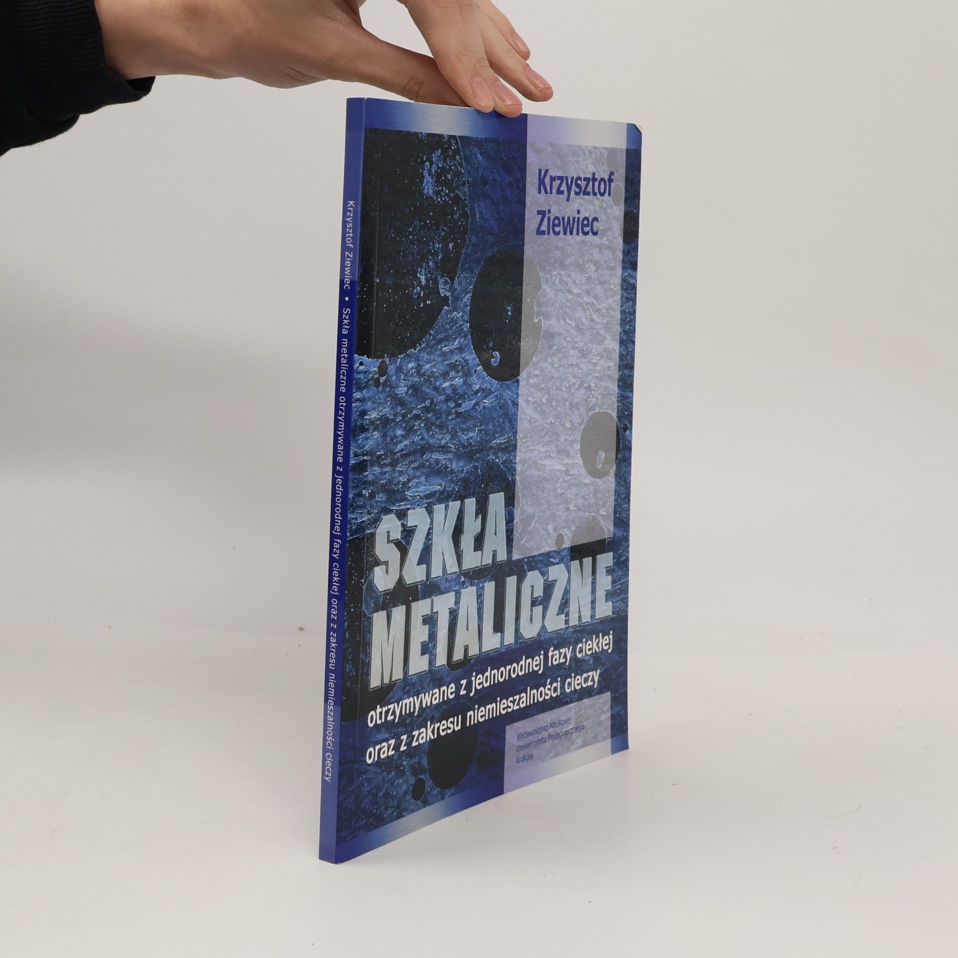 Krzysztof Ziewiec Szkla metaliczne