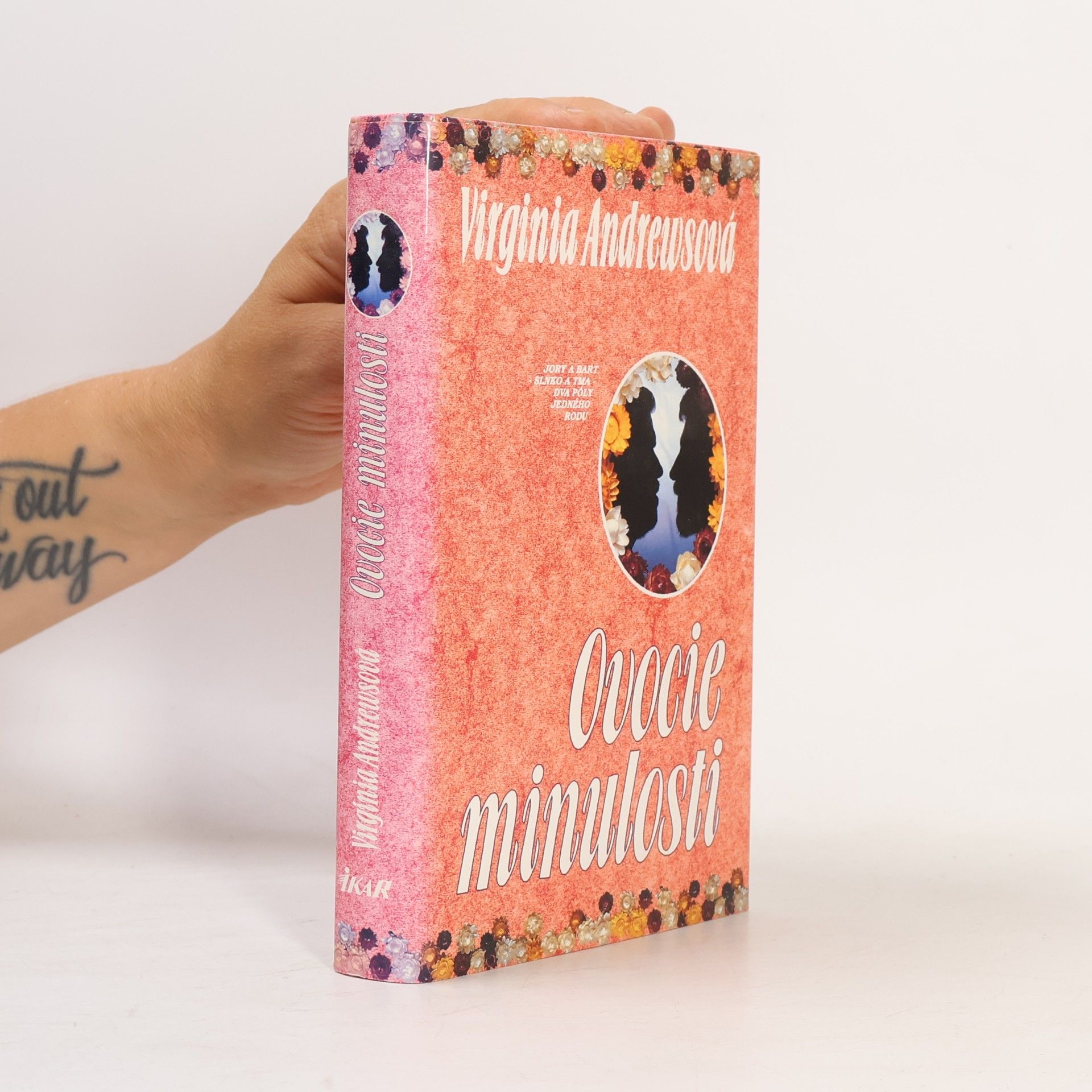 Virginia Cleo Andrews Ovocie minulosti