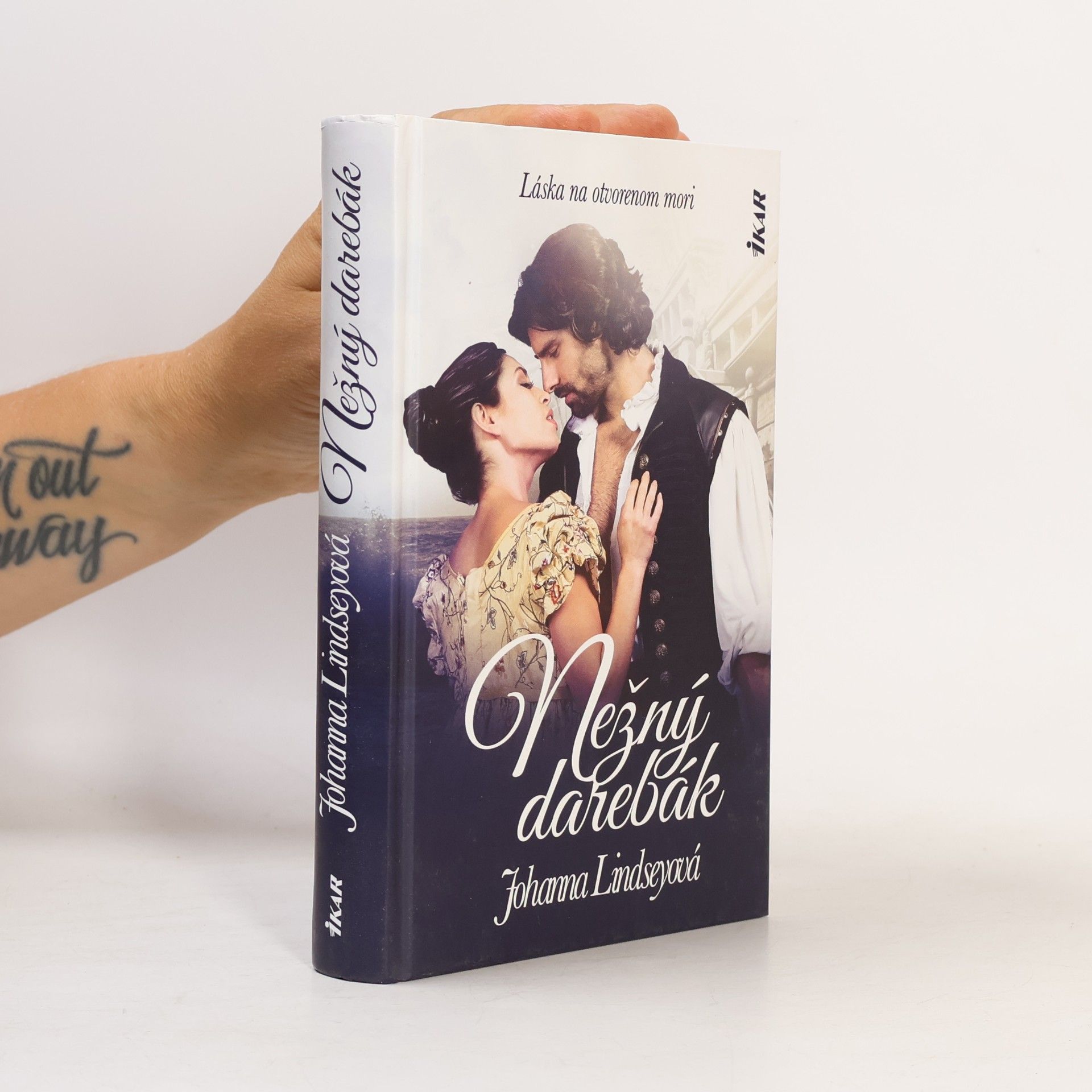 Johanna Lindsey Nežný darebák