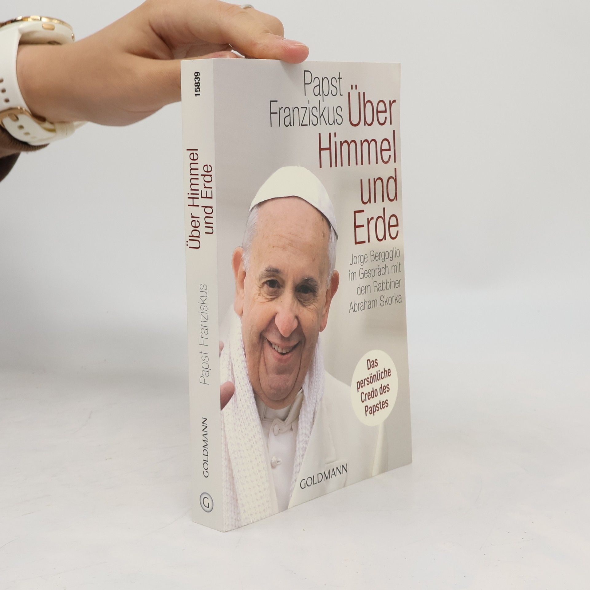 Pope Francis Über Himmel und Erde