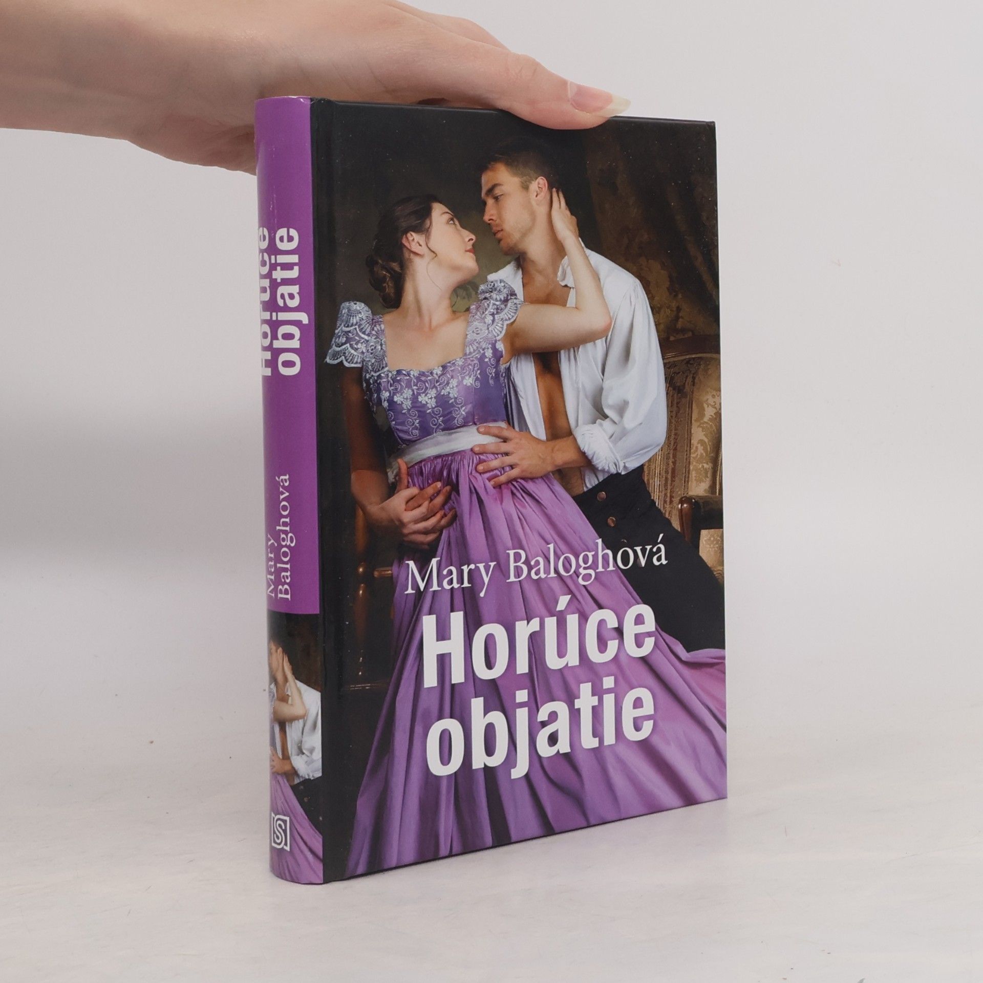 Mary Balogh Horúce objatie