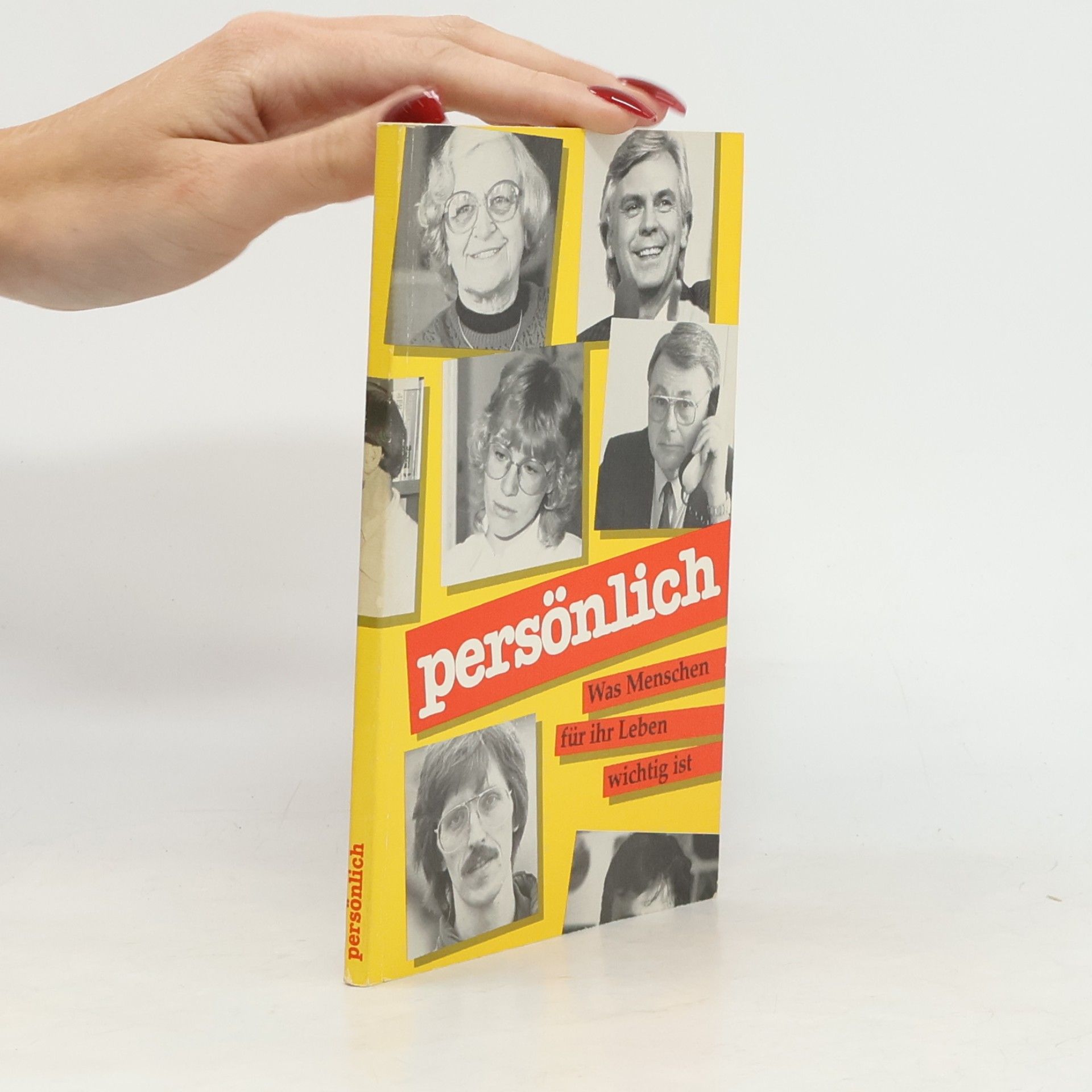 Autores varios Persönlich