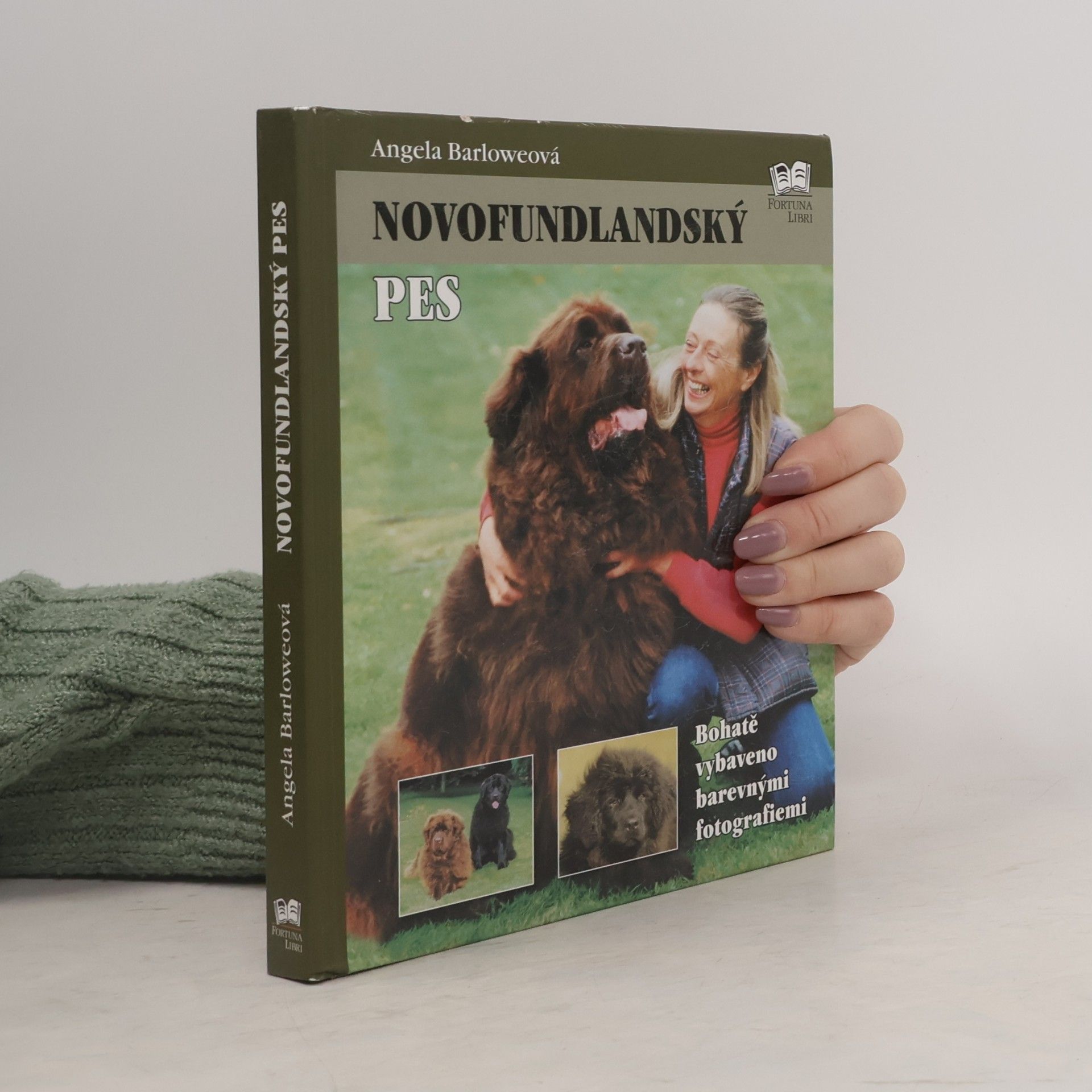 Angela Barlowe Novofundlandský pes