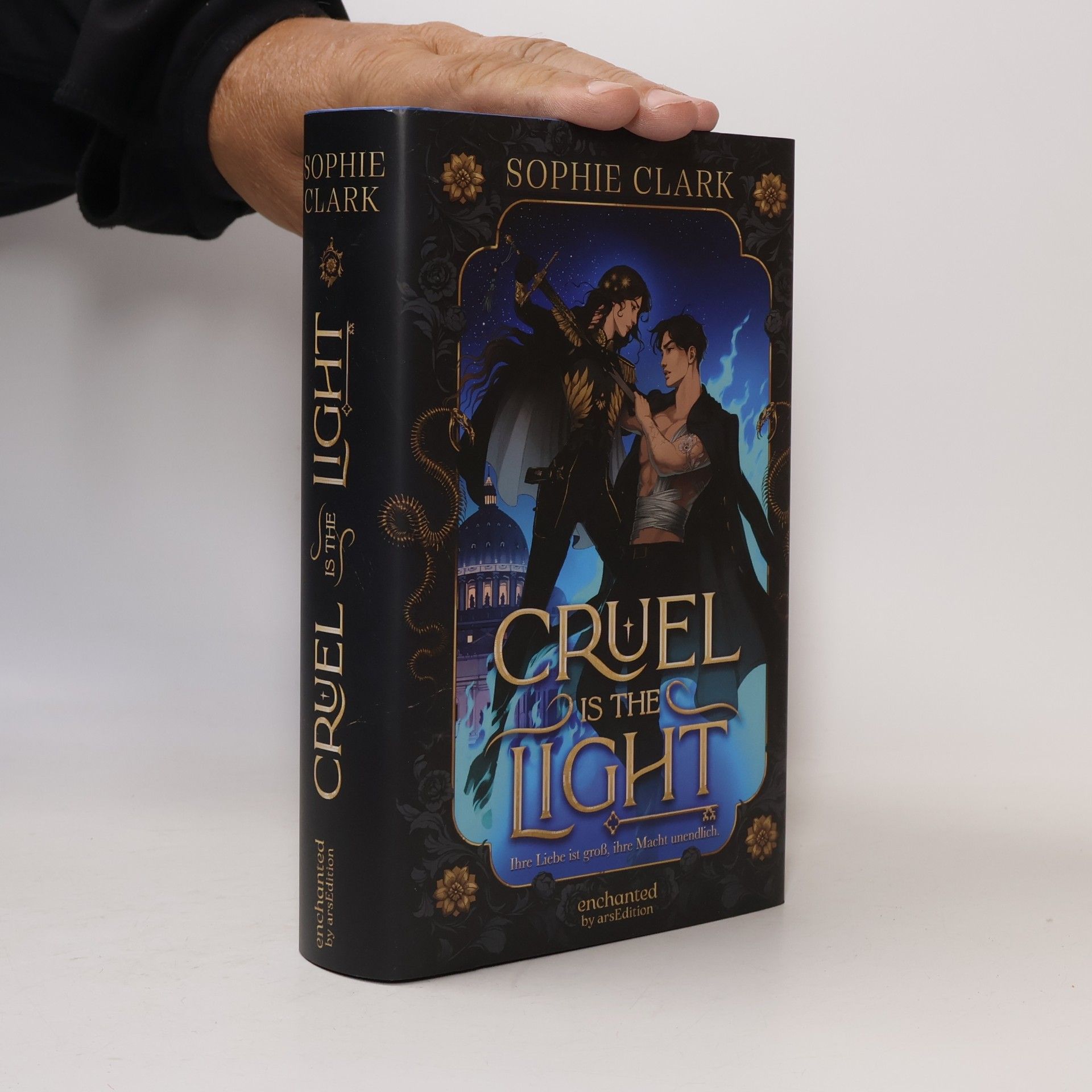 Sophie Clark Cruel is the Light – Ihre Liebe ist groß, ihre Macht unendlich
