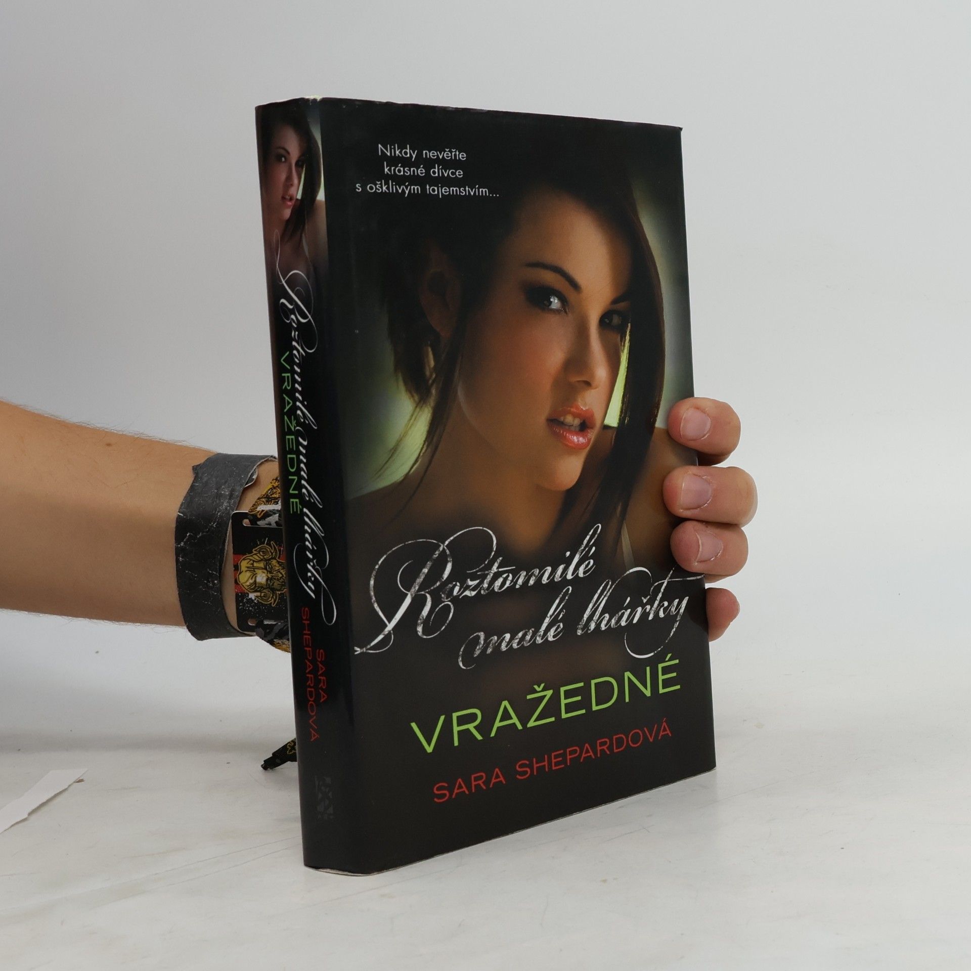 Sara Shepard Roztomilé malé lhářky: Vražedné