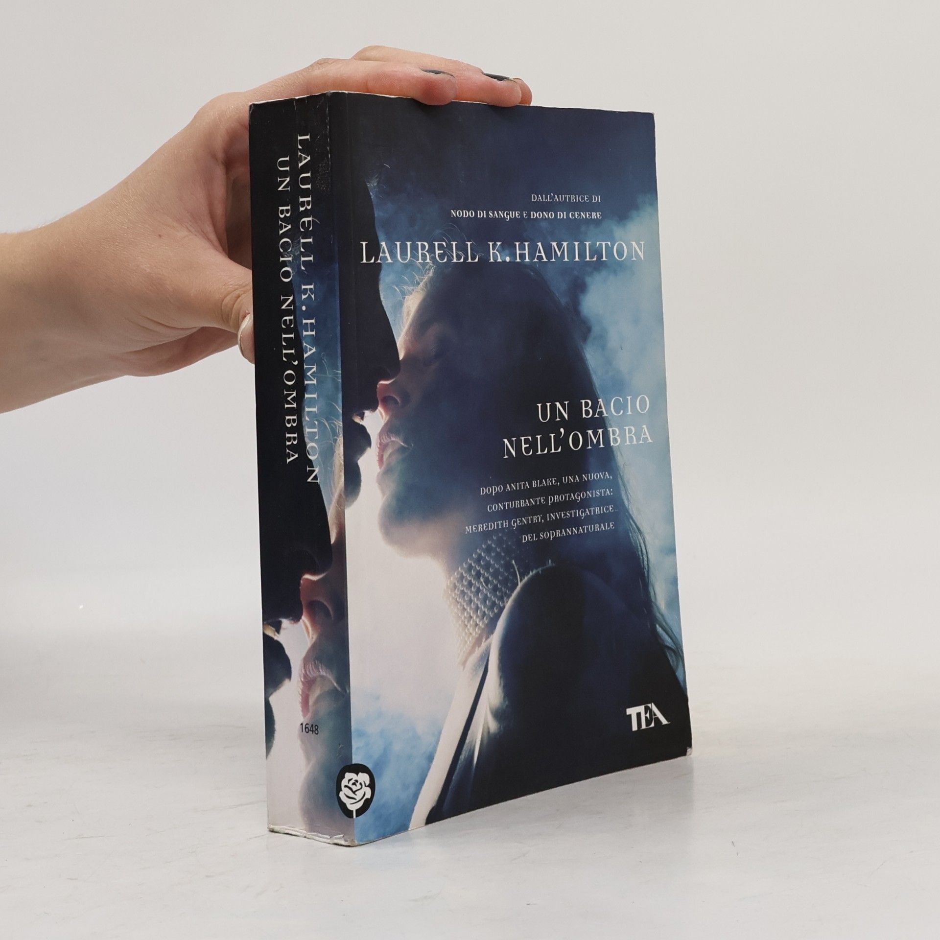 Laurell K. Hamilton Meredith Gentry: Un bacio nell'ombra