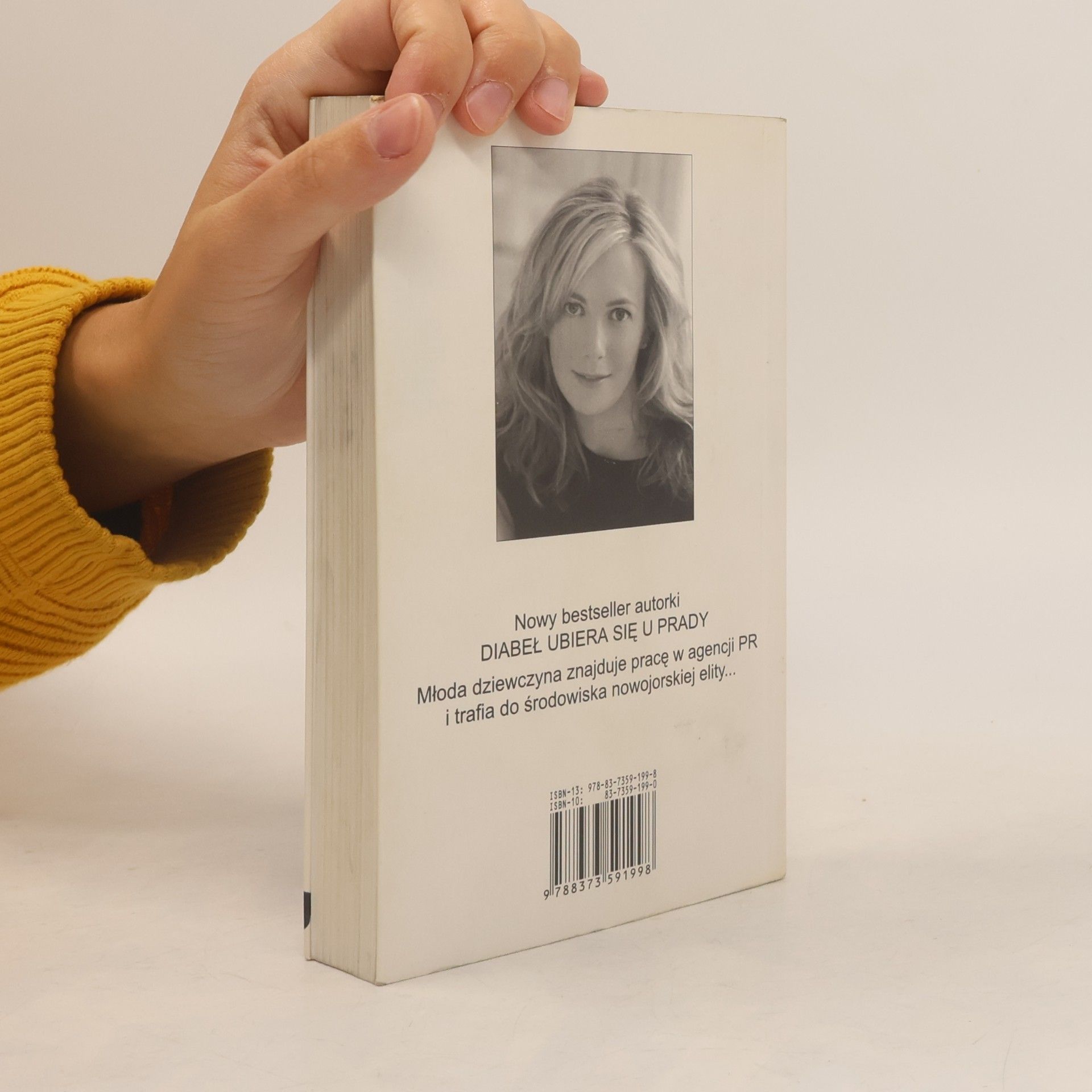 Lauren Weisberger Portier nosi garnitur od Gabbany