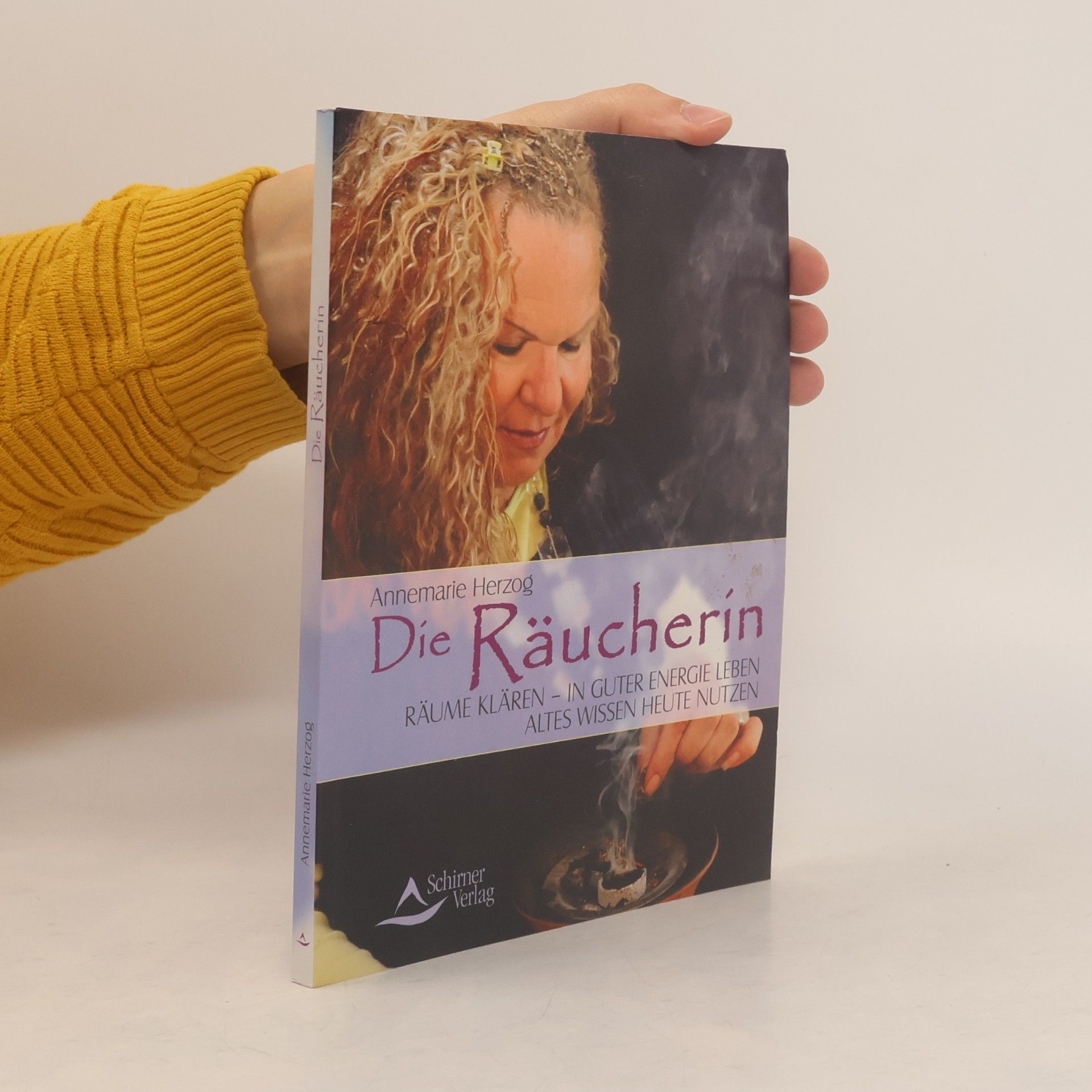 Die Räucherin