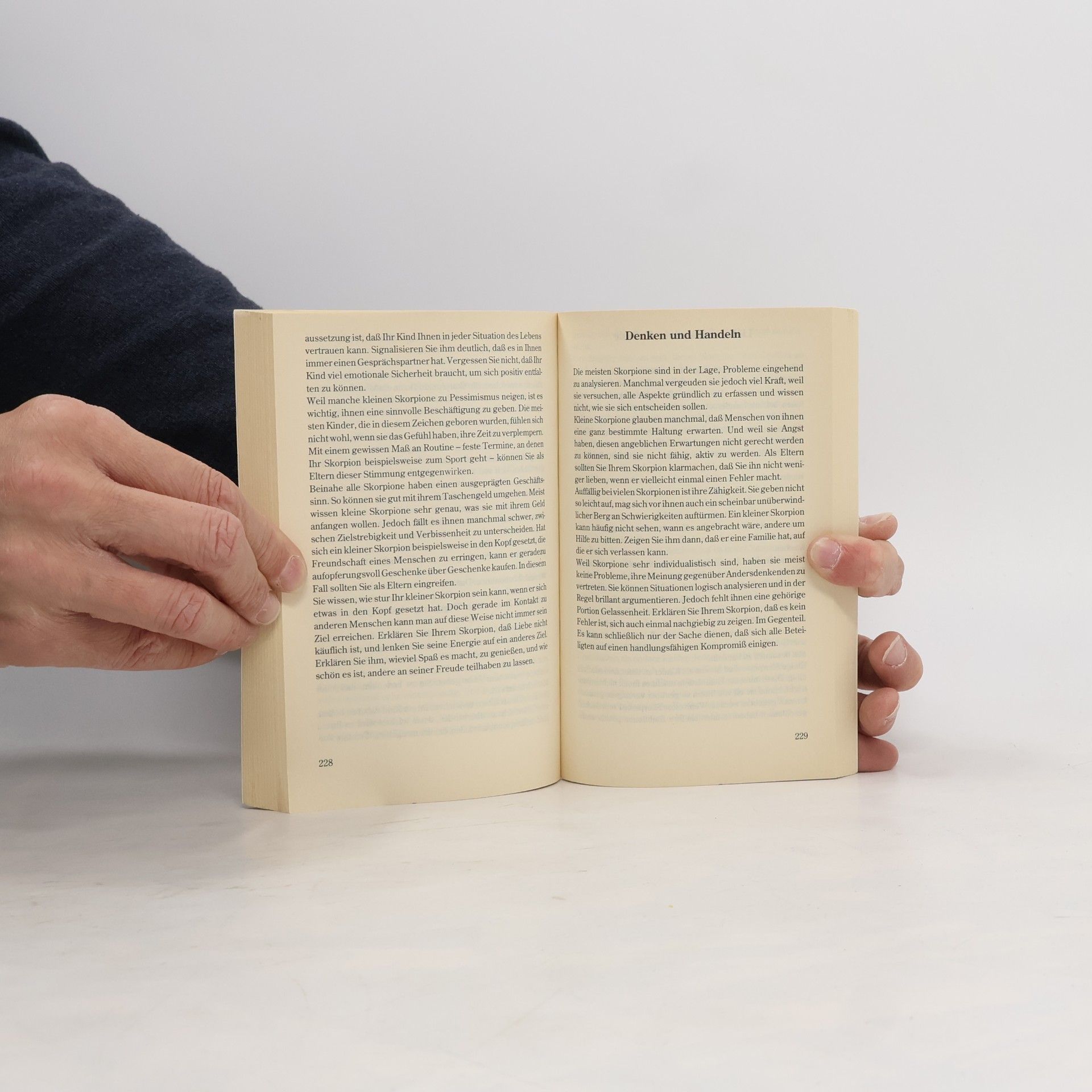 Sine Schindler Knaur Taschenbücher. Esoterik: Kleiner astrologischer Erziehungsberater