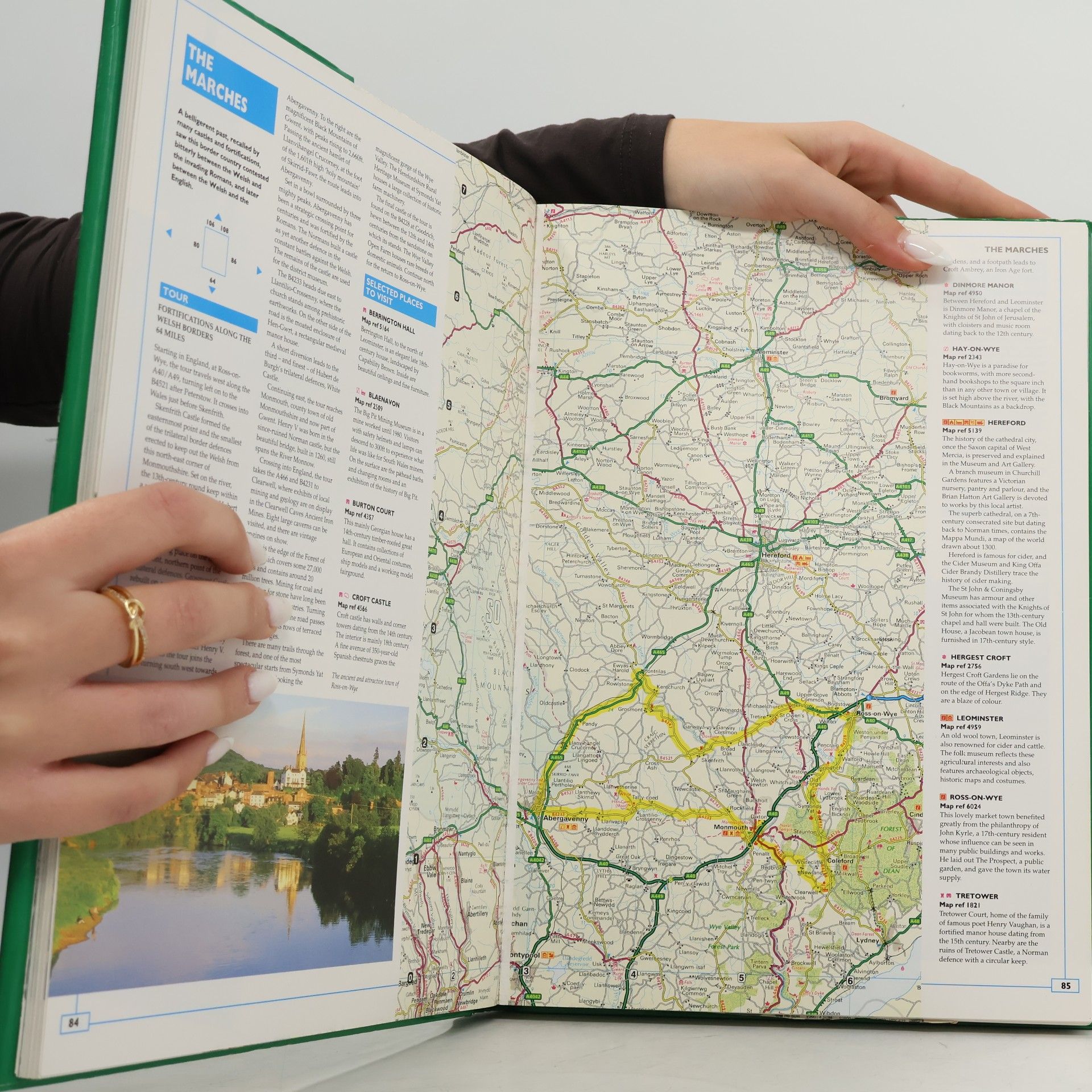 Various authors Touring Britain and Ireland