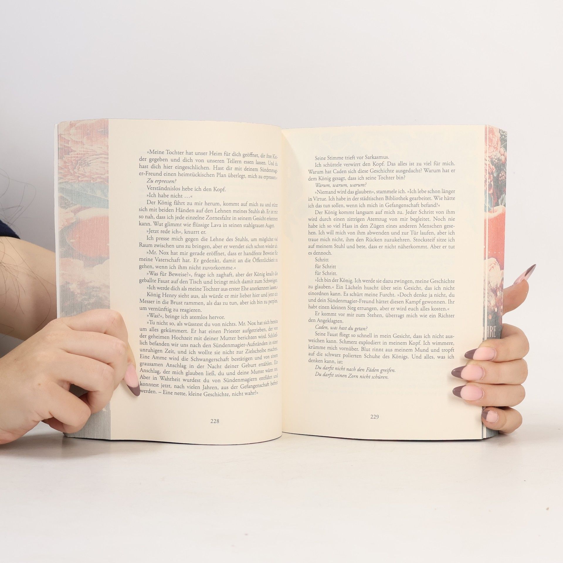 Karolyn Ciseau Magic of Sins. Düster-verführerische Romantasy I mit Farbschnitt
