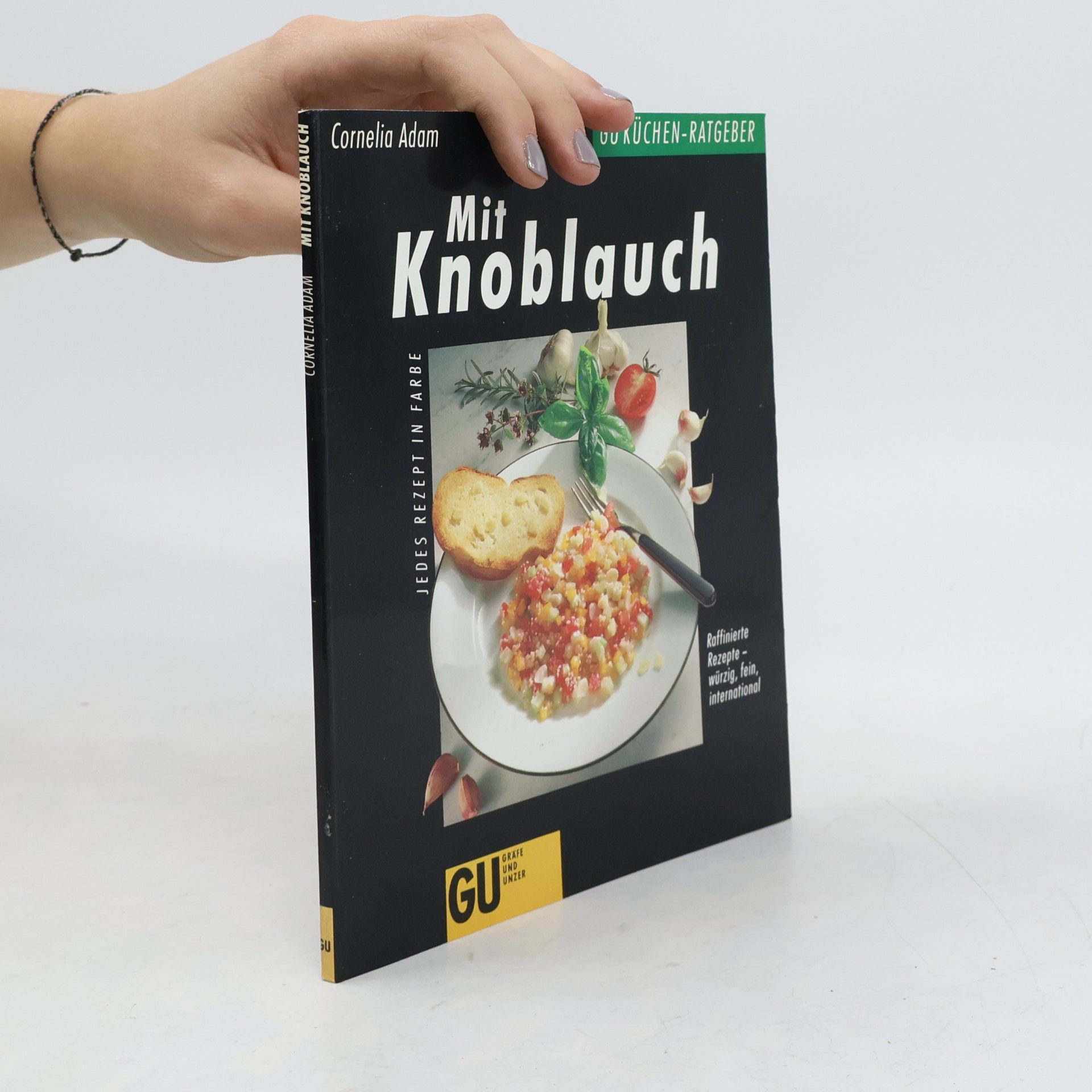 Cornelia Adam Mit Knoblauch