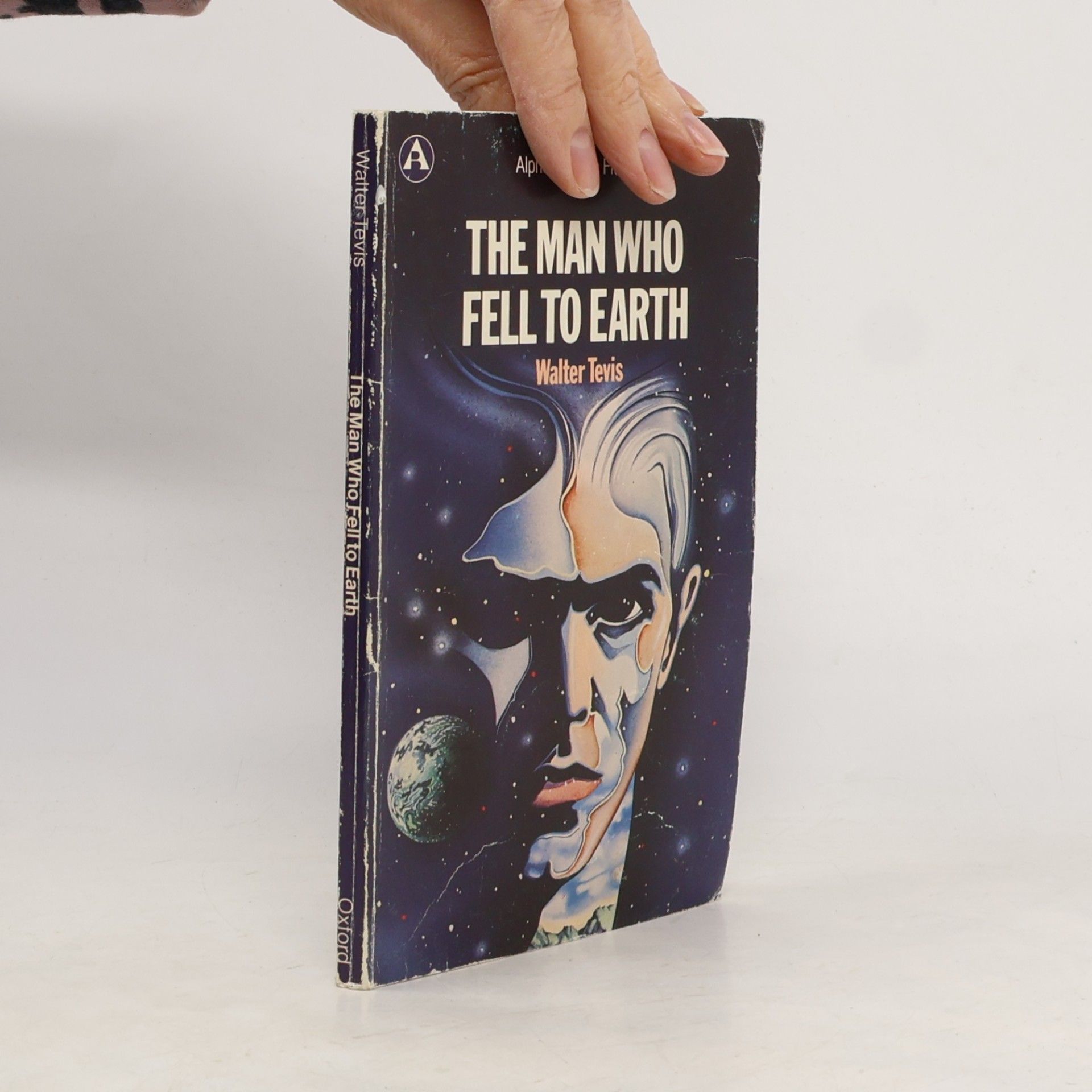 Tevis Walter Alpha Science Fiction: The Man Who Fell to Earth