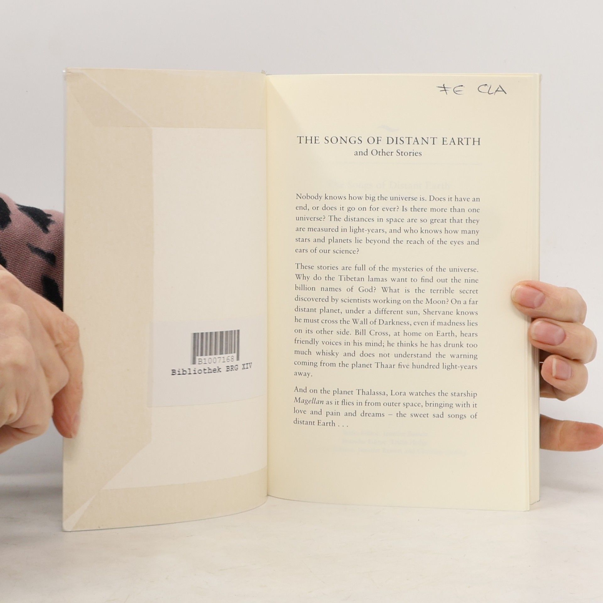 Jennifer Bassett The songs of distant earth and other stories