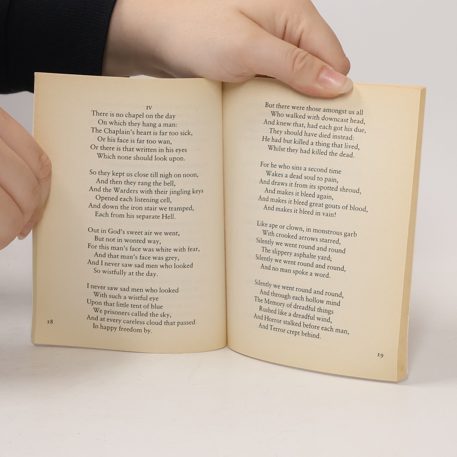 Oscar Wilde Phoenix 60p Paperbacks - The Literature Of Passion: The Ballad Of Reading Gaol
