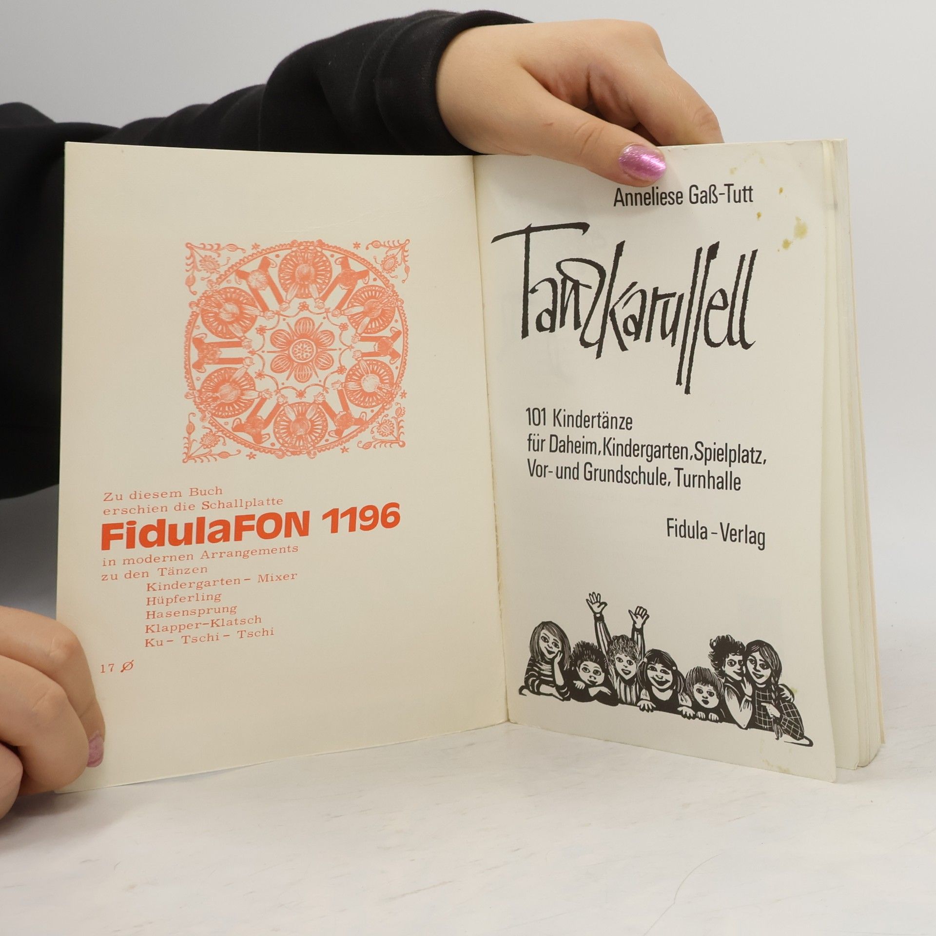 Anneliese Gass-Tutt Tanzkarussell 1