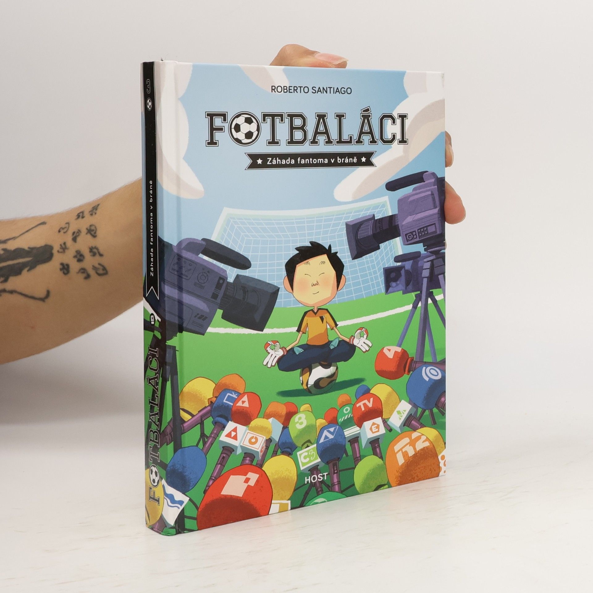 Roberto Santiago Fotbaláci 3. Záhada fantoma v bráně