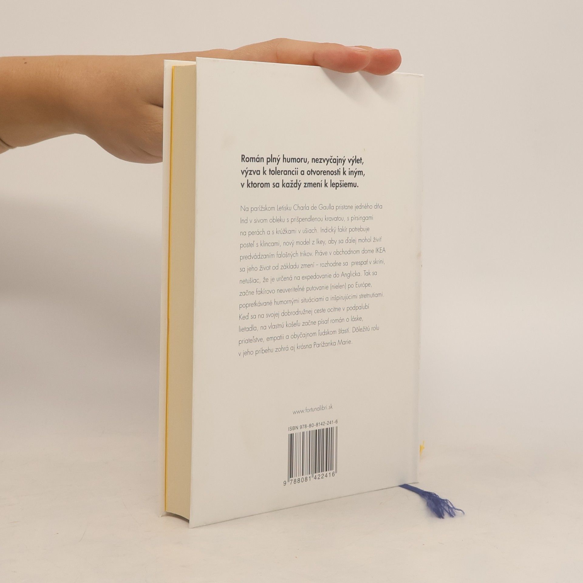 Romain Puértolas Neobyčajné putovanie fakíra uviaznutého v skrini IKEA
