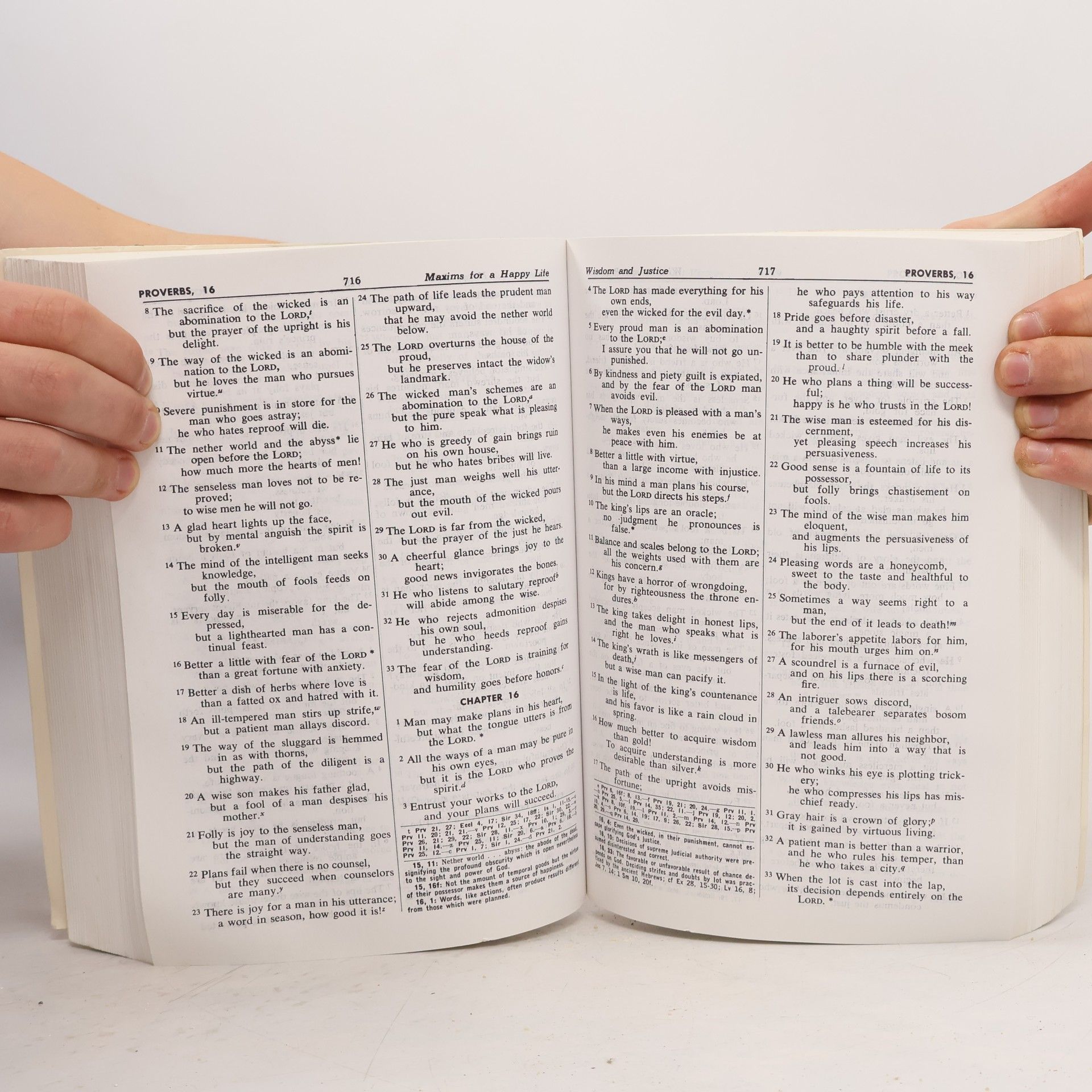 Autorenkollektiv The New American Bible