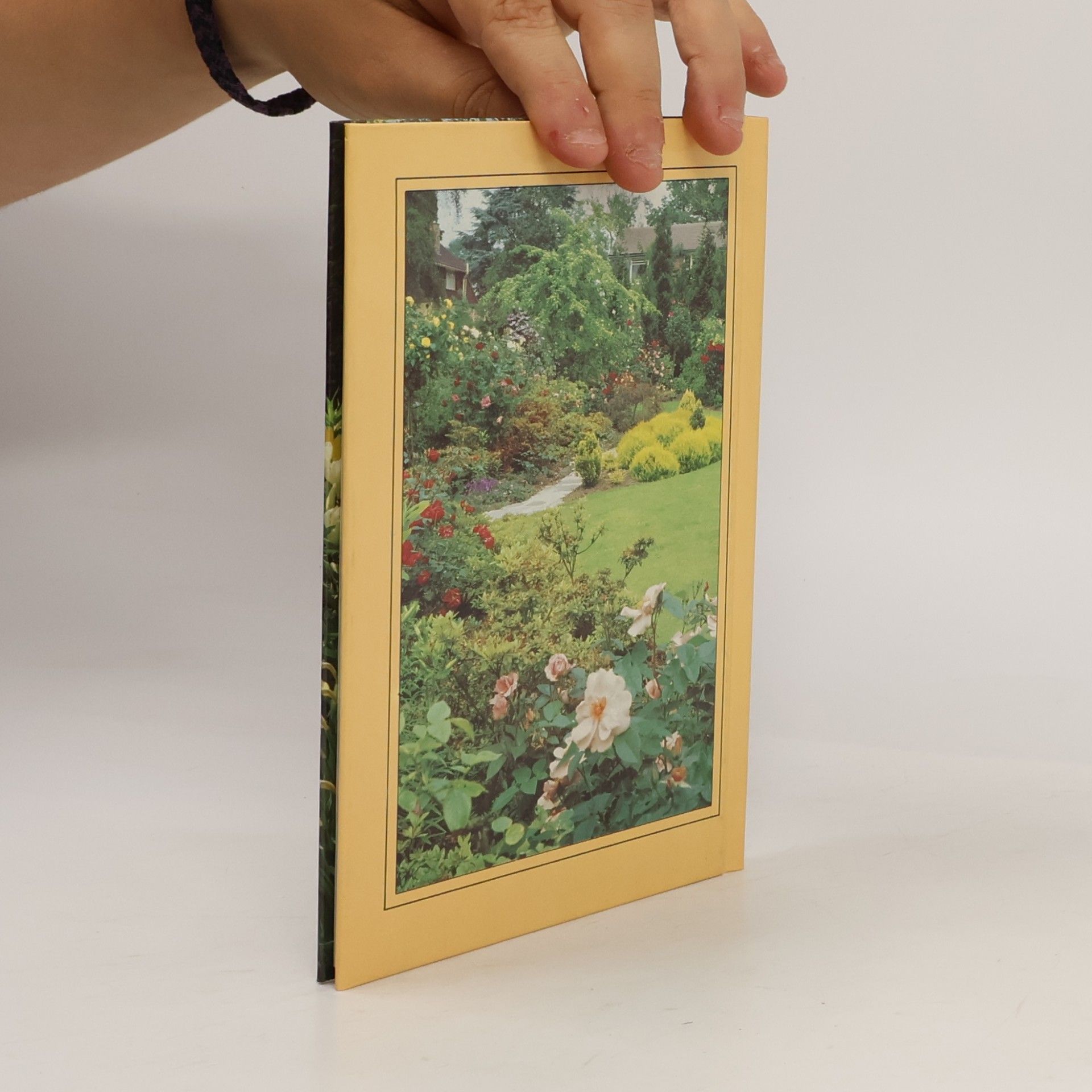 Various authors Gardeners' Calendar