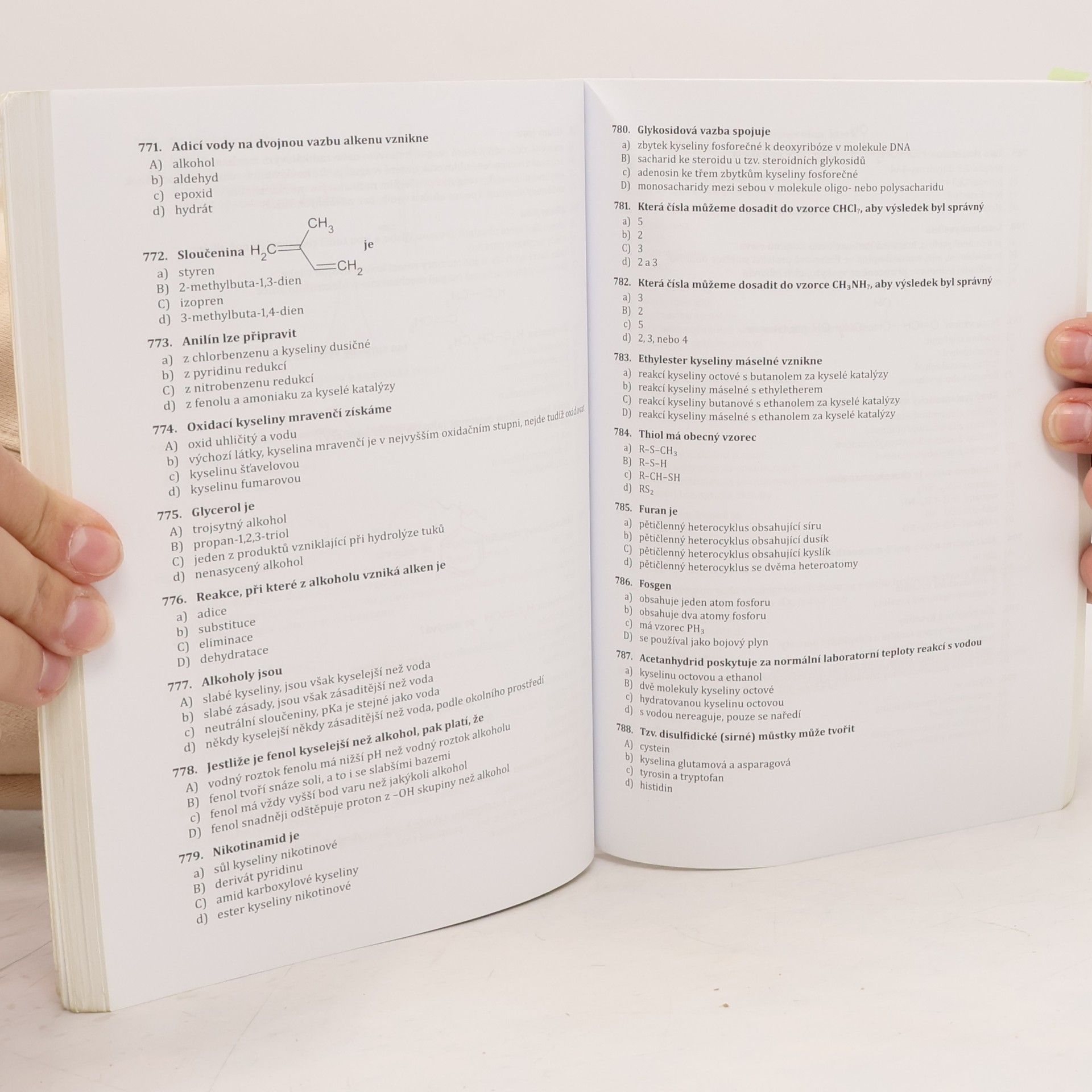 Autorenkollektiv Chemie. Modelové otázky k přijímacím zkouškám na Univerzitu Karlovu v Praze 1. lékařskou fakultu