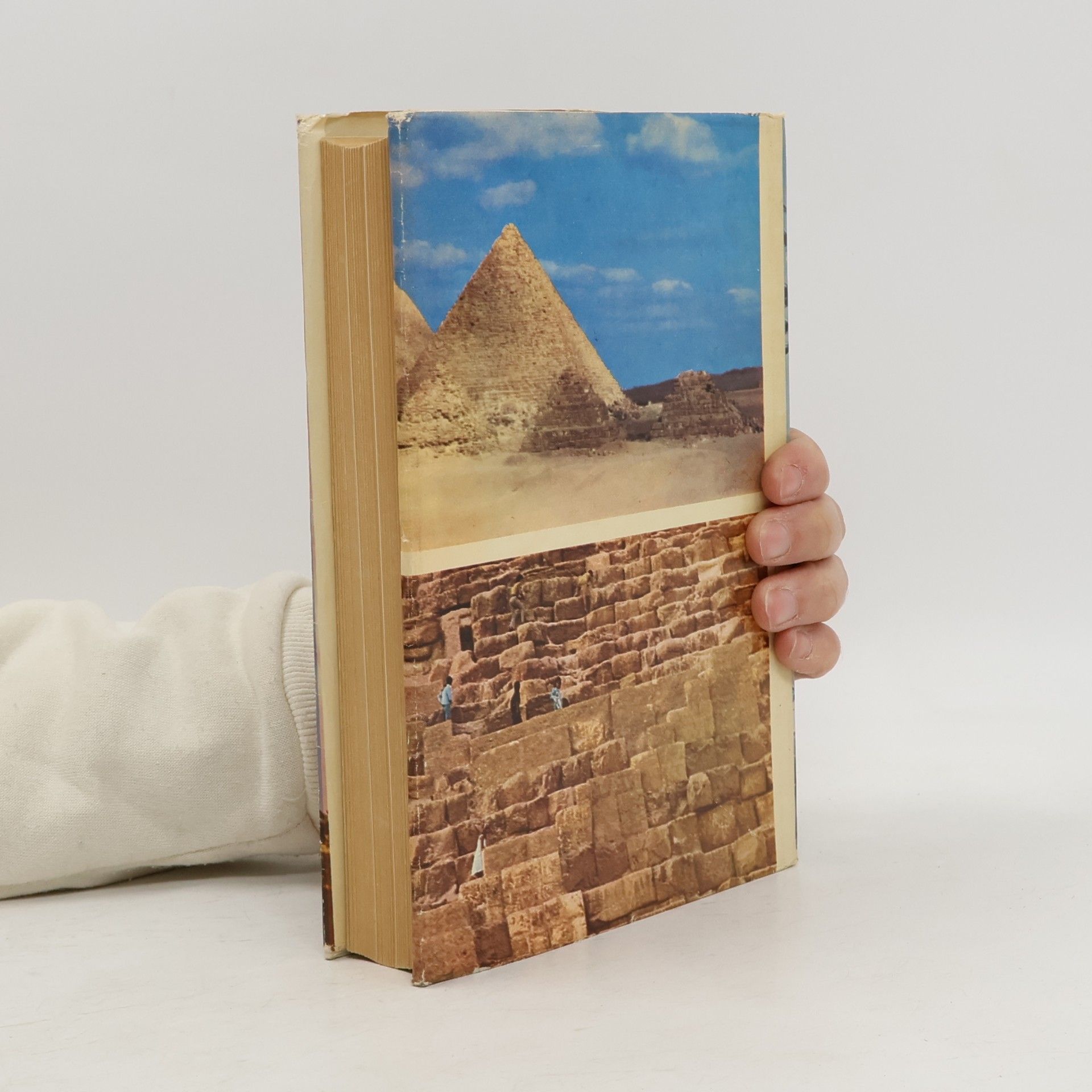 Vojtech Zamarovský Ich veličenstvá pyramídy