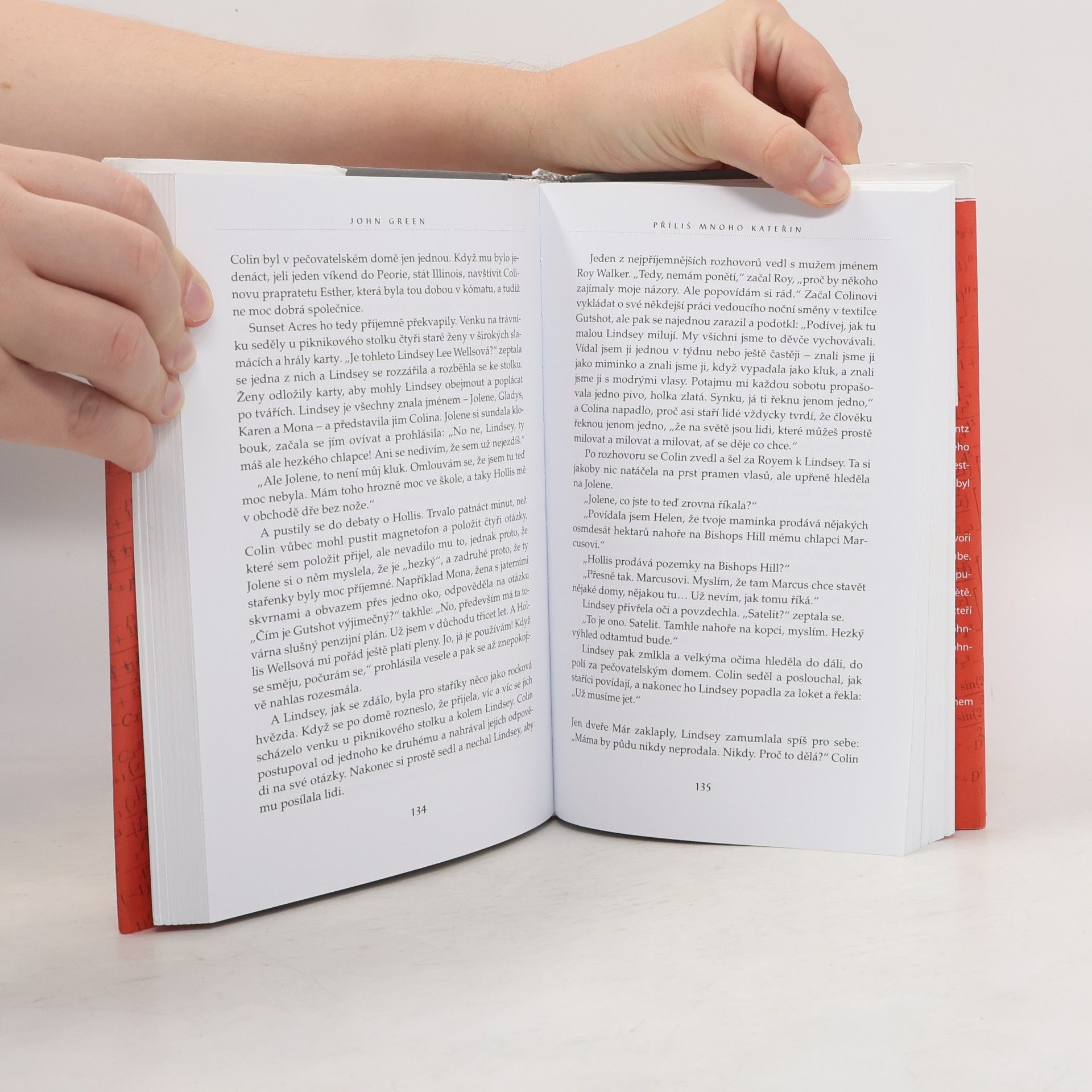 John Green Příliš mnoho Kateřin