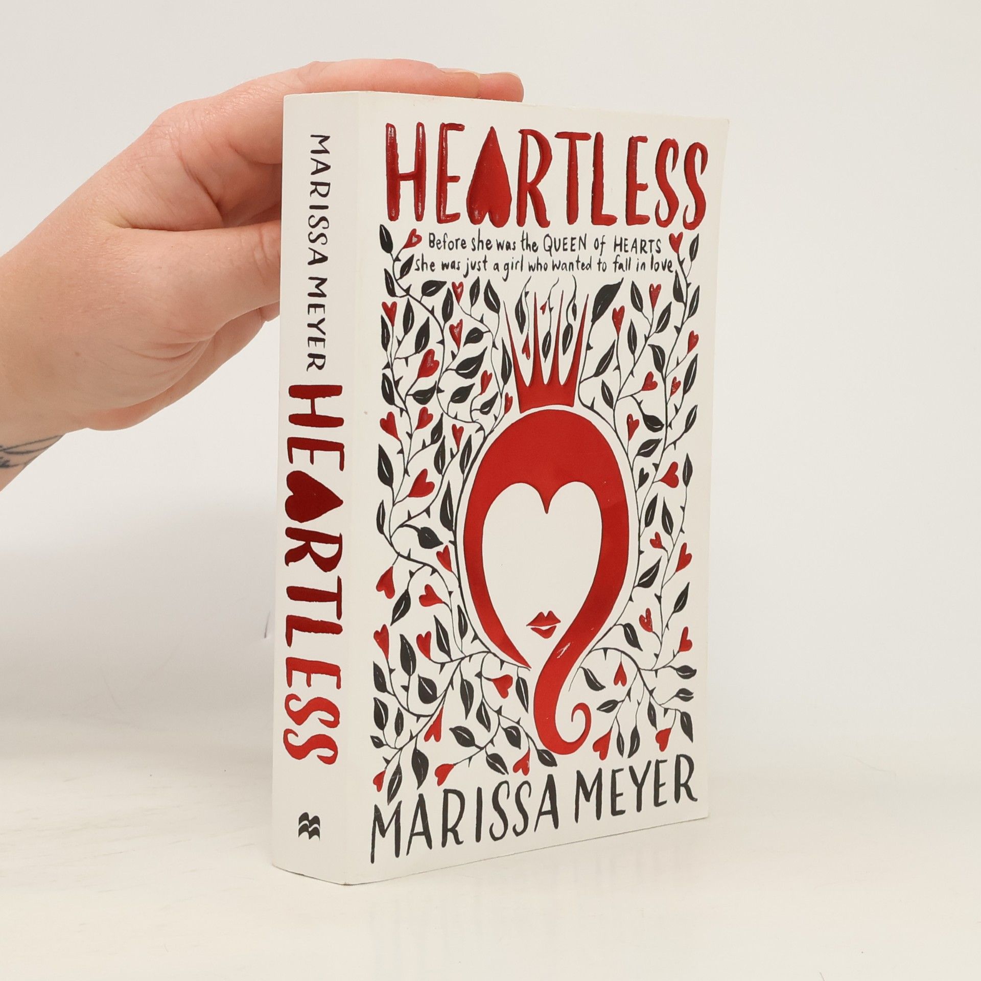 Marissa Meyer Heartless