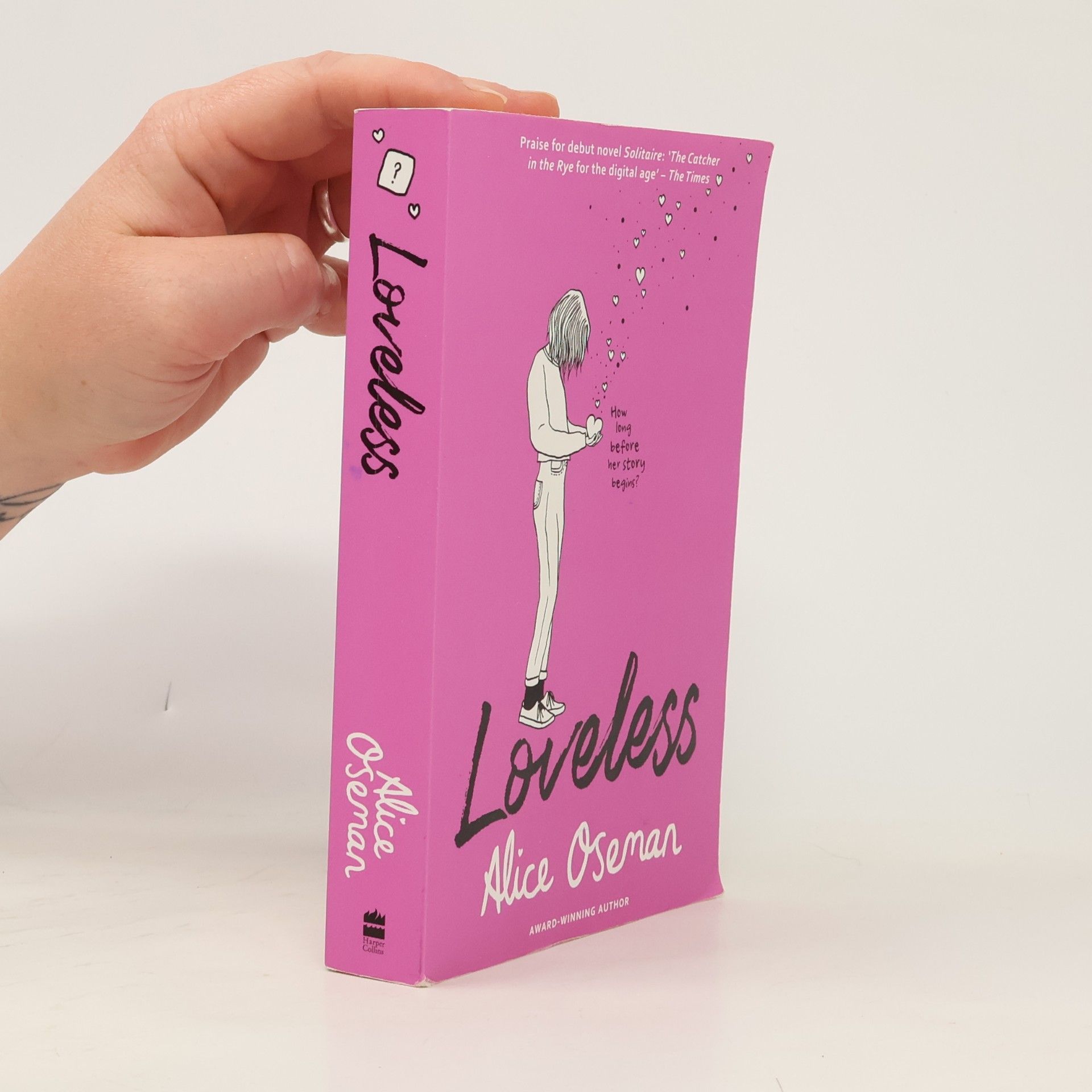 Alice Oseman Loveless