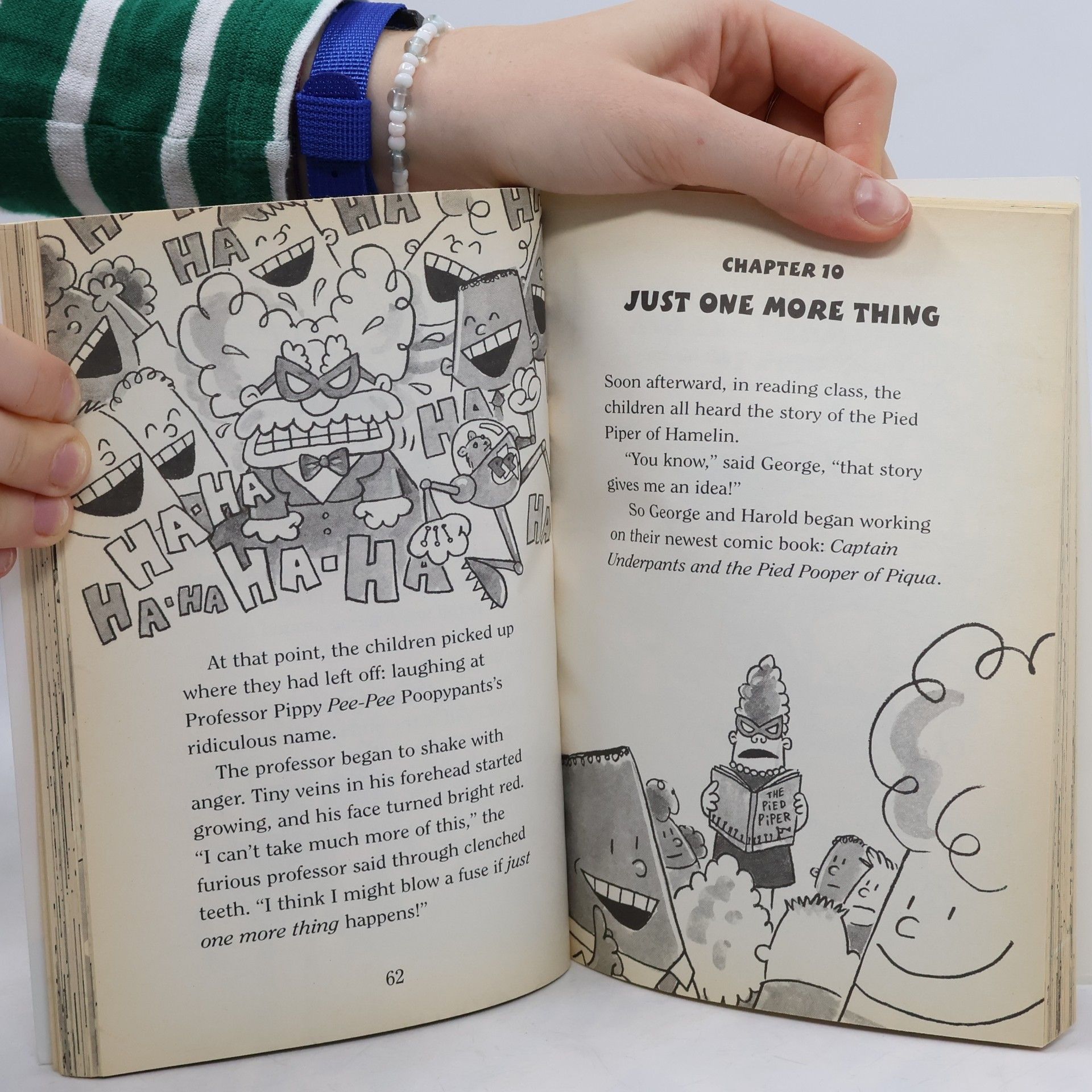 Dav Pilkey Captain Underpants and the Perilous Plot of Professor Poopypants