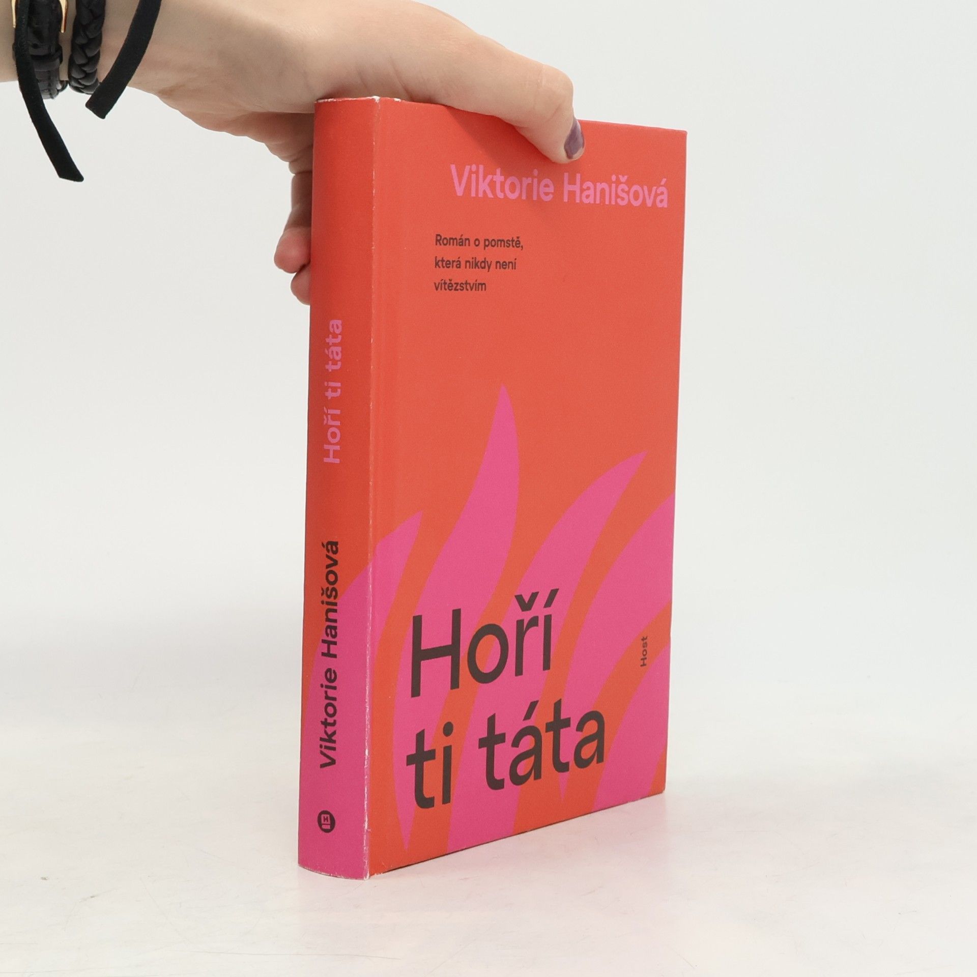 Viktorie Hanišová Hoří ti táta