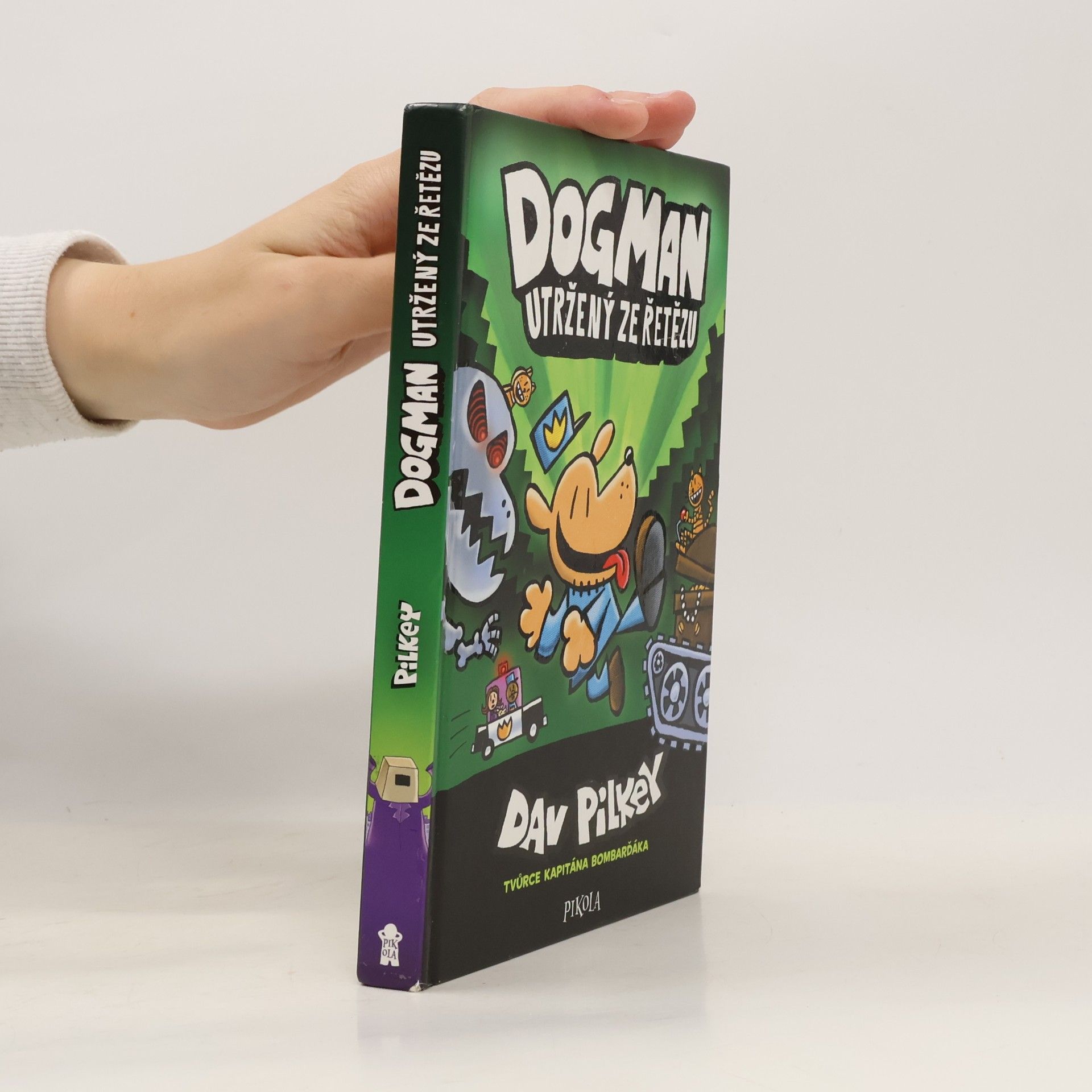 Dav Pilkey Dogman utržený ze řetězu