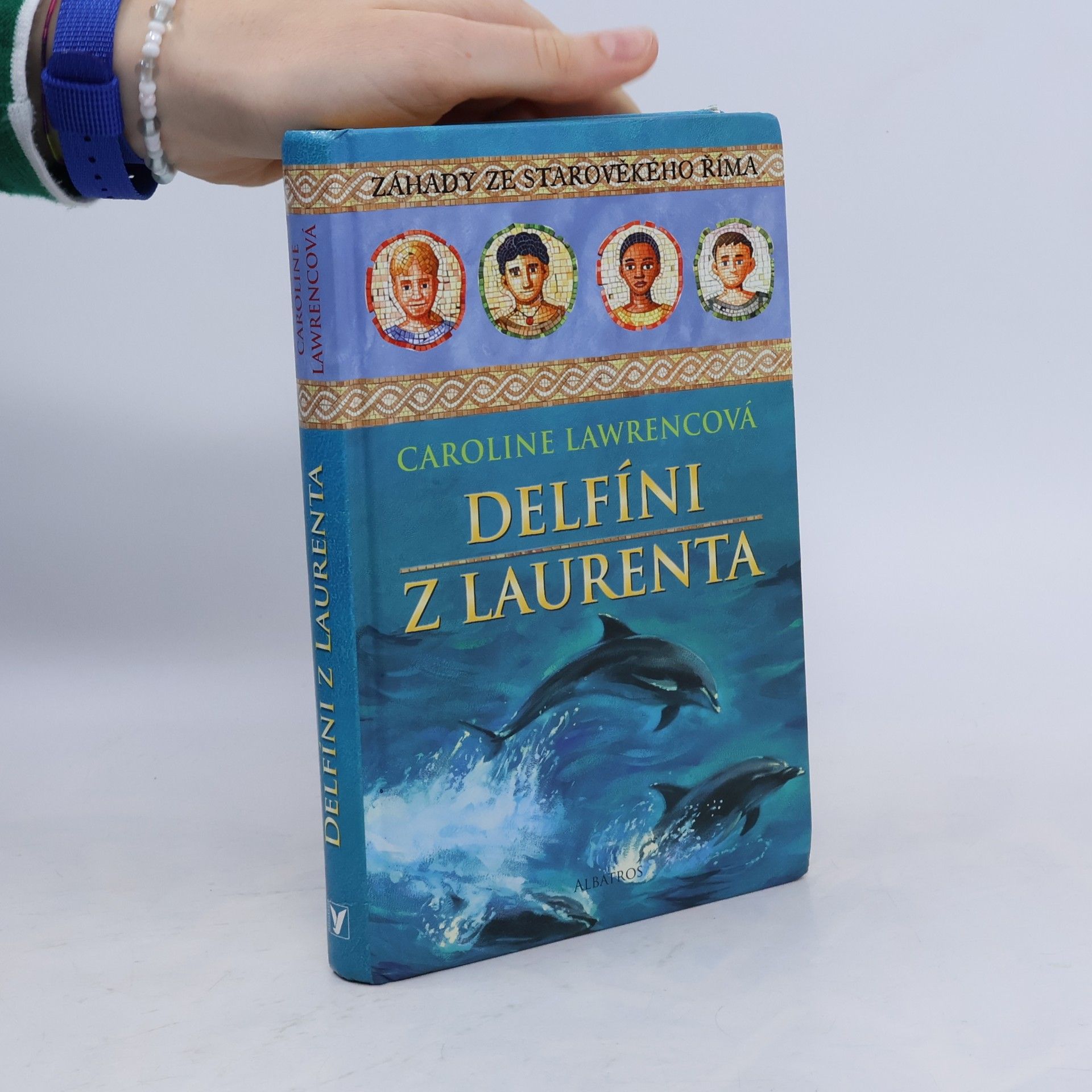 Caroline Lawrence Delfíni z Laurenta