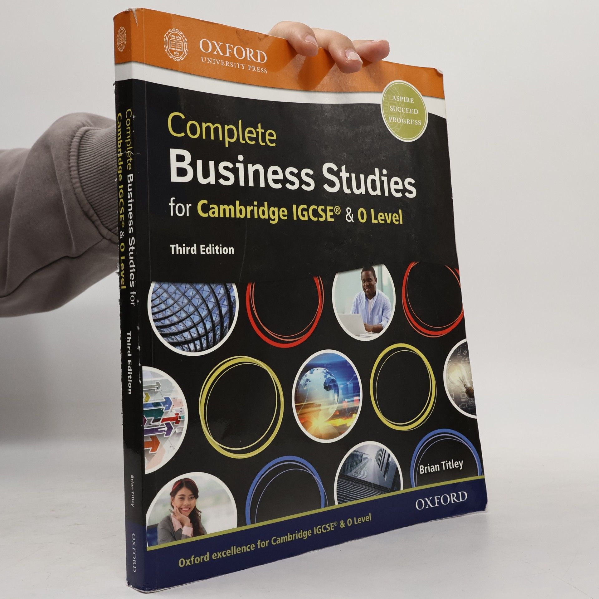 Catherine Dolan Complete Business Studies for Cambridge IGCSE & O Level