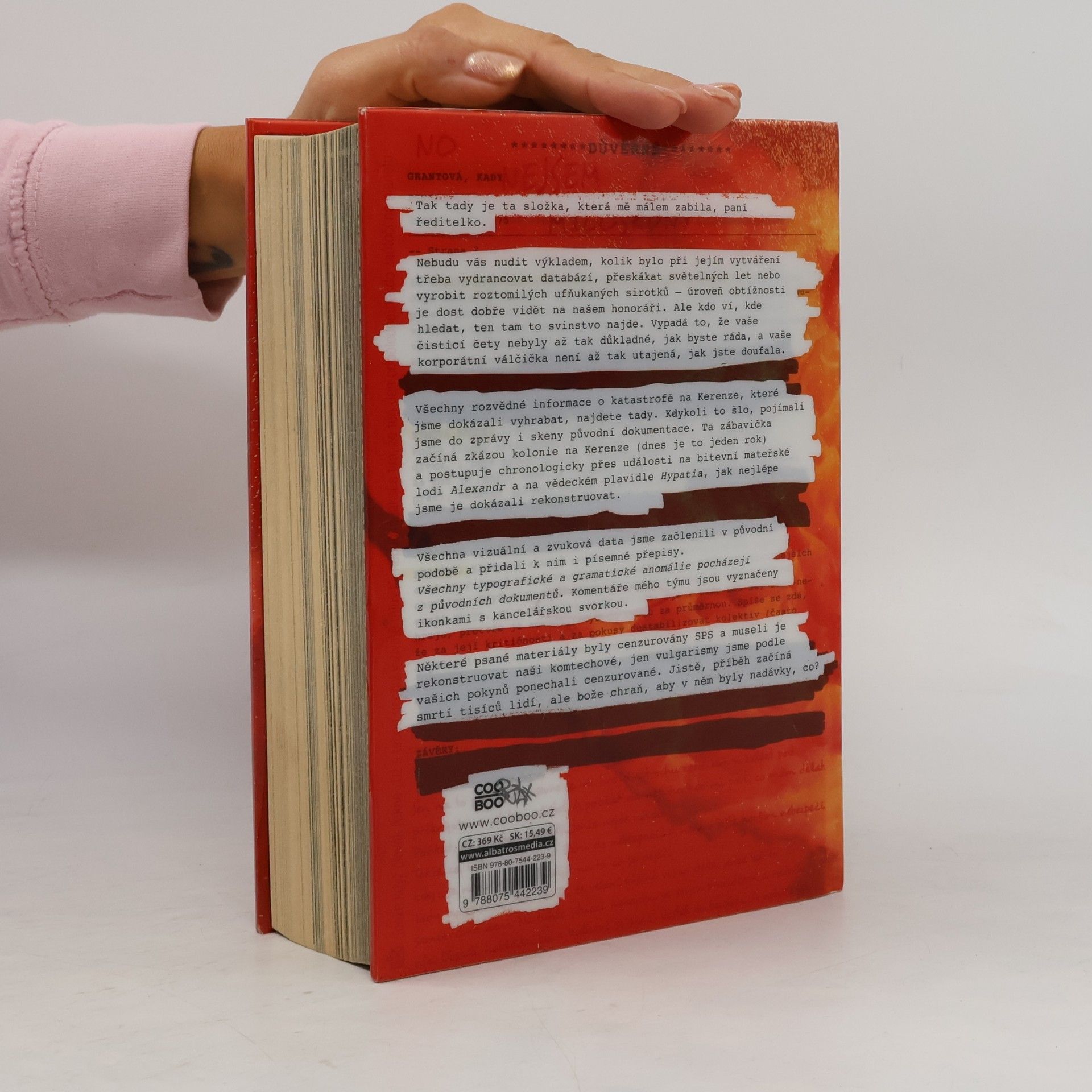 Amie Kaufman Akta illuminae 01, Illuminae