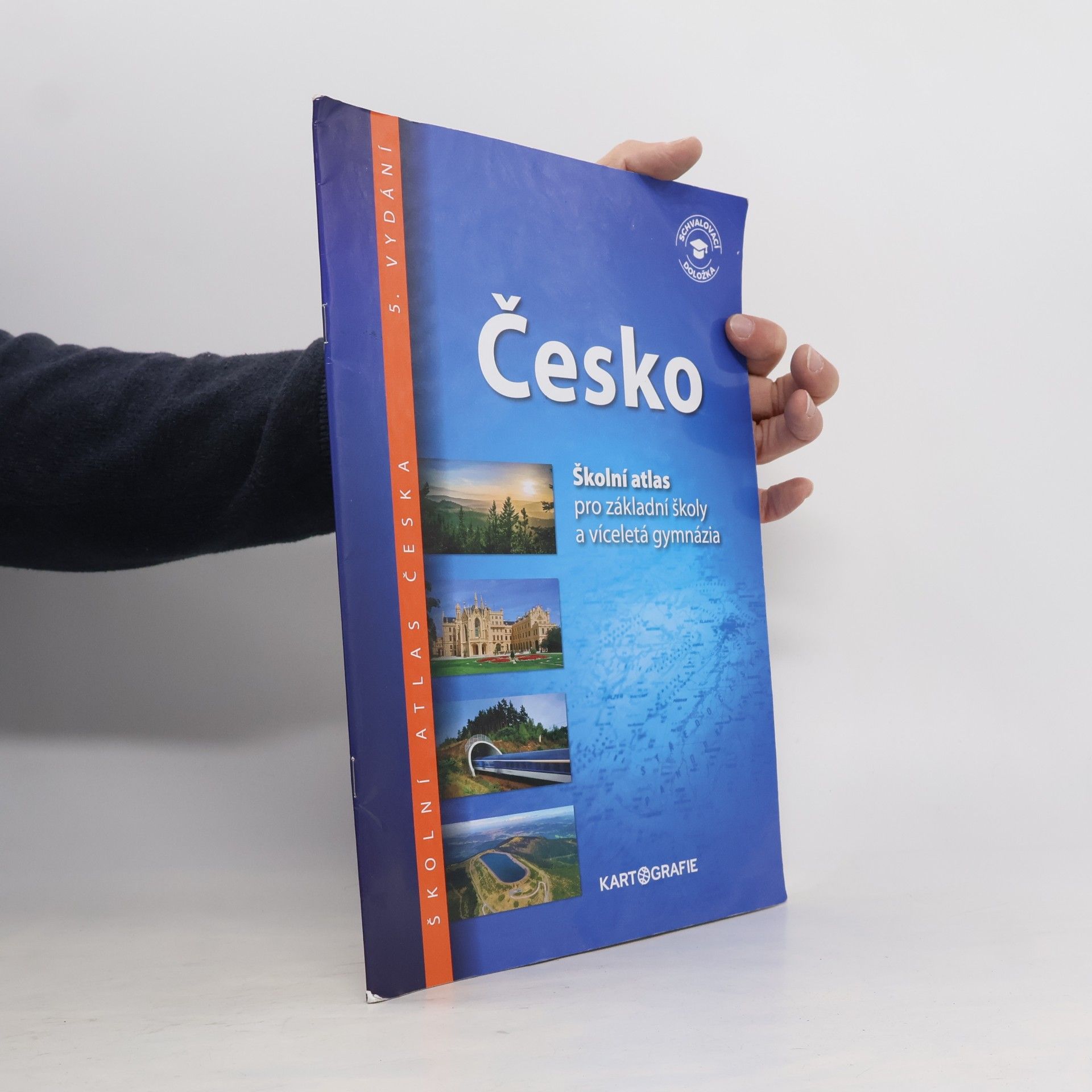 Autorenkollektiv Česko: školní atlas pro základní školy a víceletá gymnázia