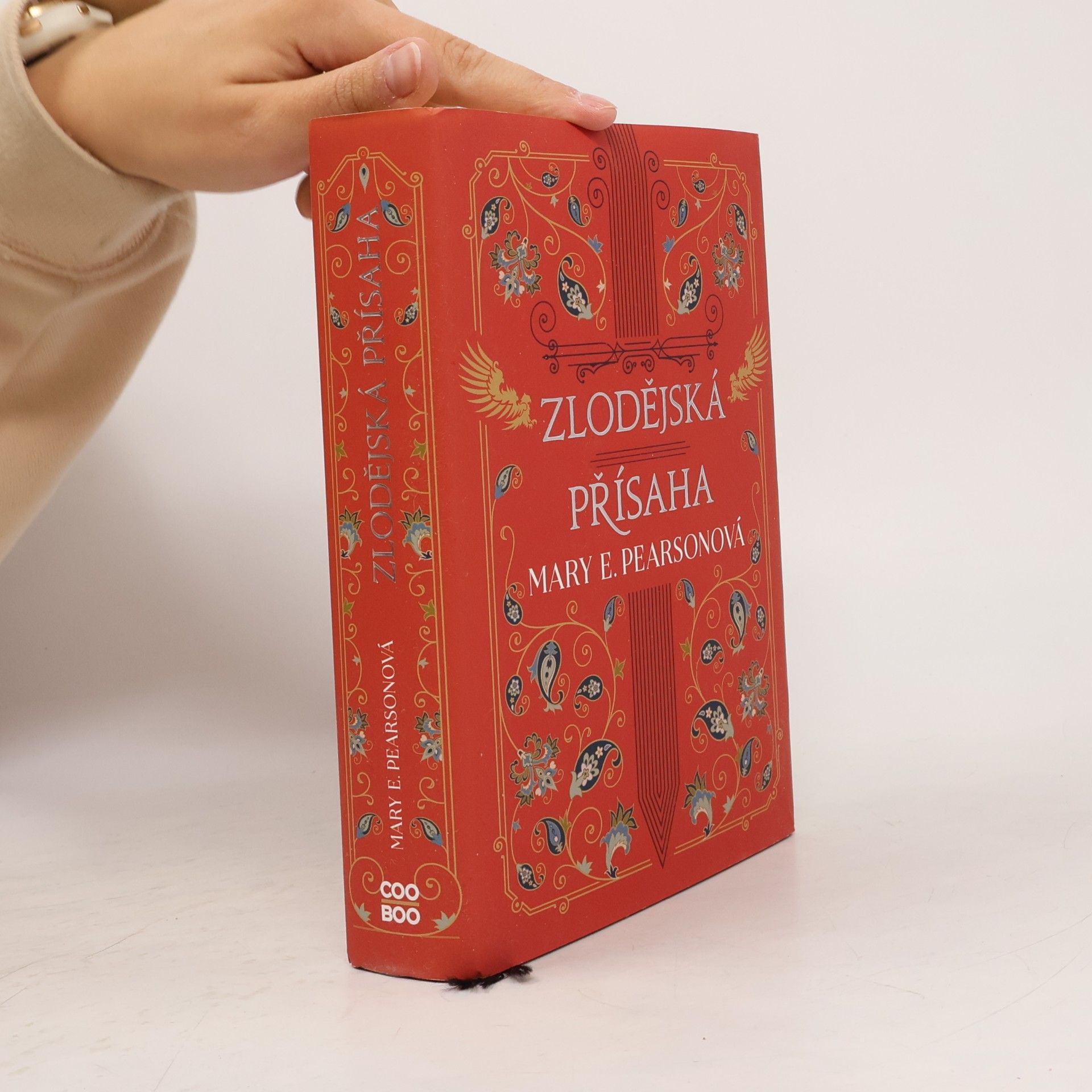 Mary E. Pearson Zlodějská přísaha