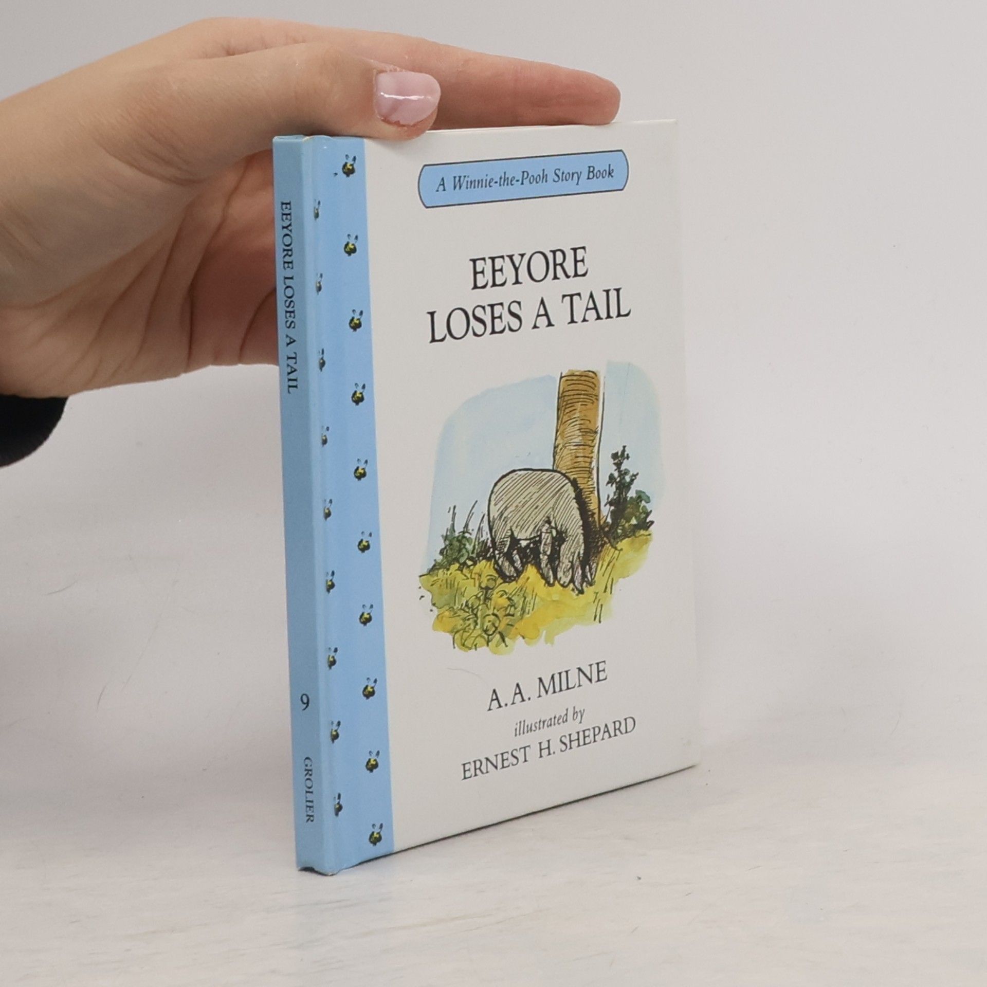 Ernest Howard Shepard A Winnie-the-Pooh Story Book - 9: Eeyore Loses a Tail