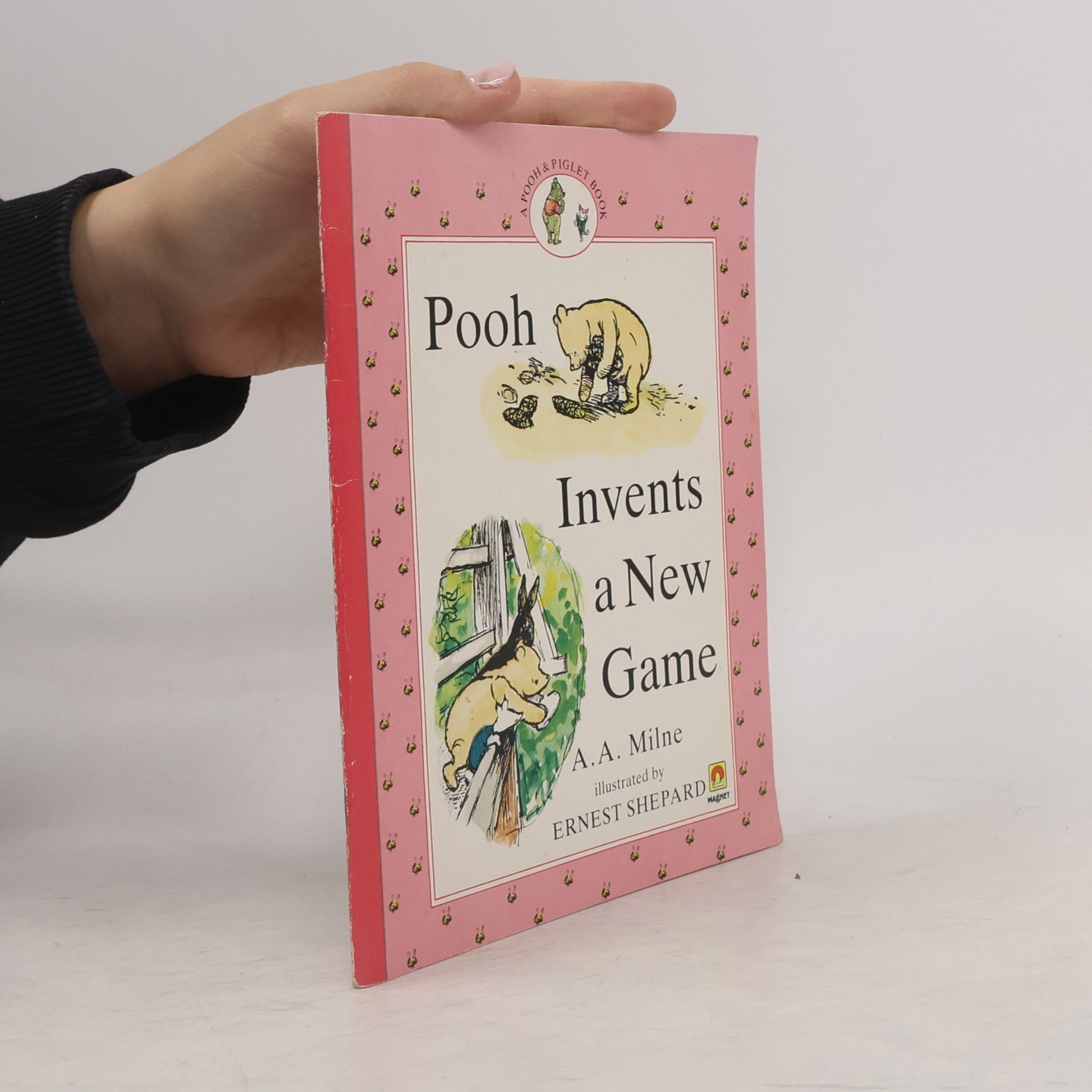 Ernest Shepard A Pooh & Piglet Book: Pooh Invents a New Game